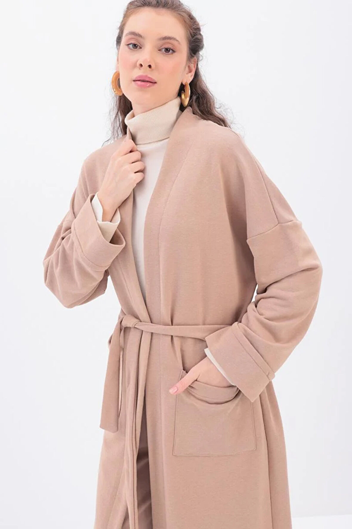 Bej-Kolu Katlamalı Sweat Hırka