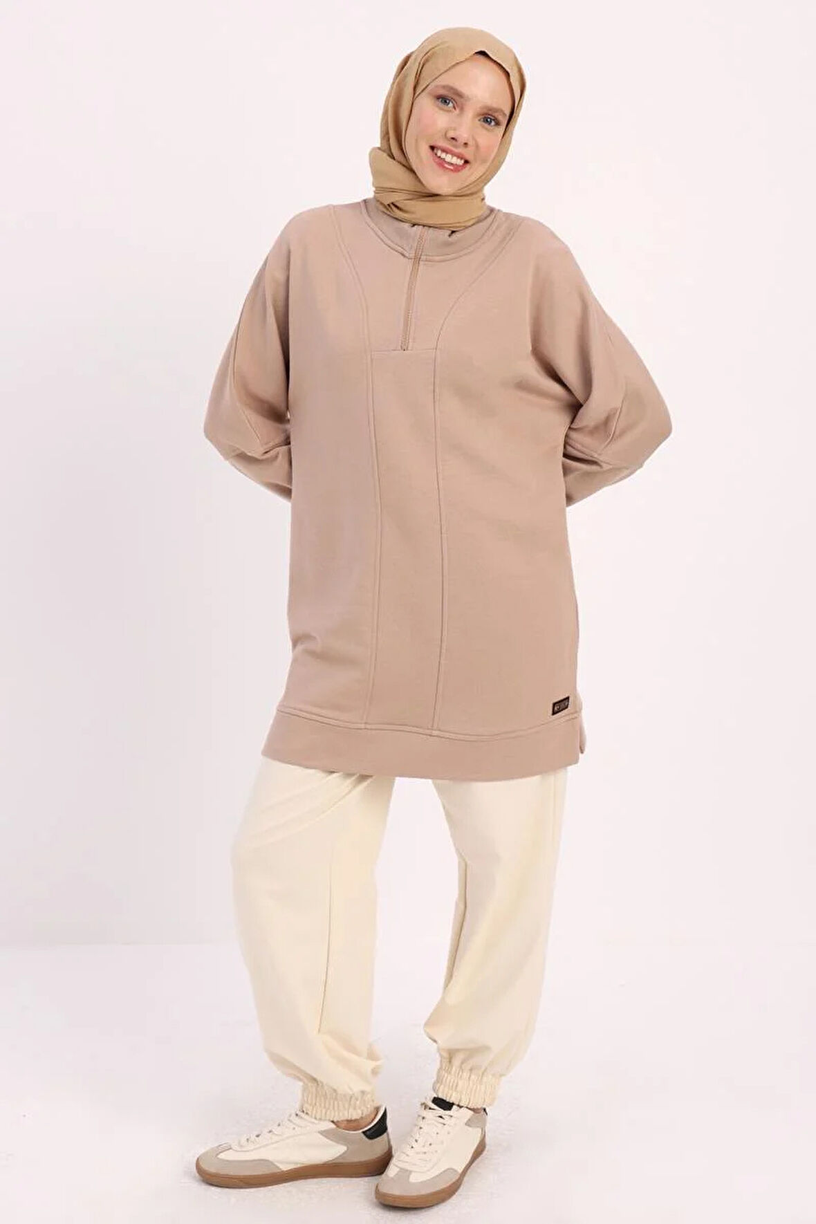 Bej-DİK YAKALI FERMUARLI SWEAT TUNİK