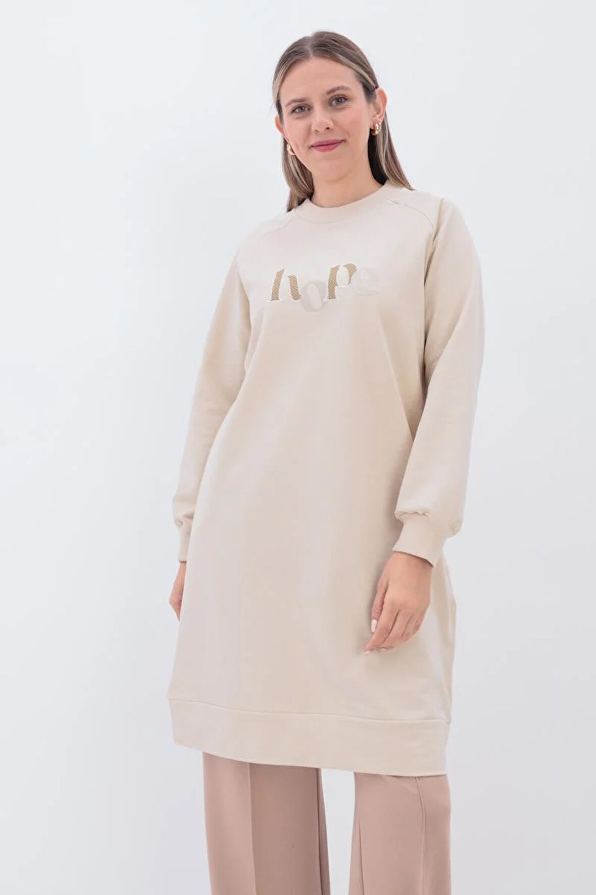 Taş-YANDAN GARNİ YIRTMAÇLI SWEAT TUNİK