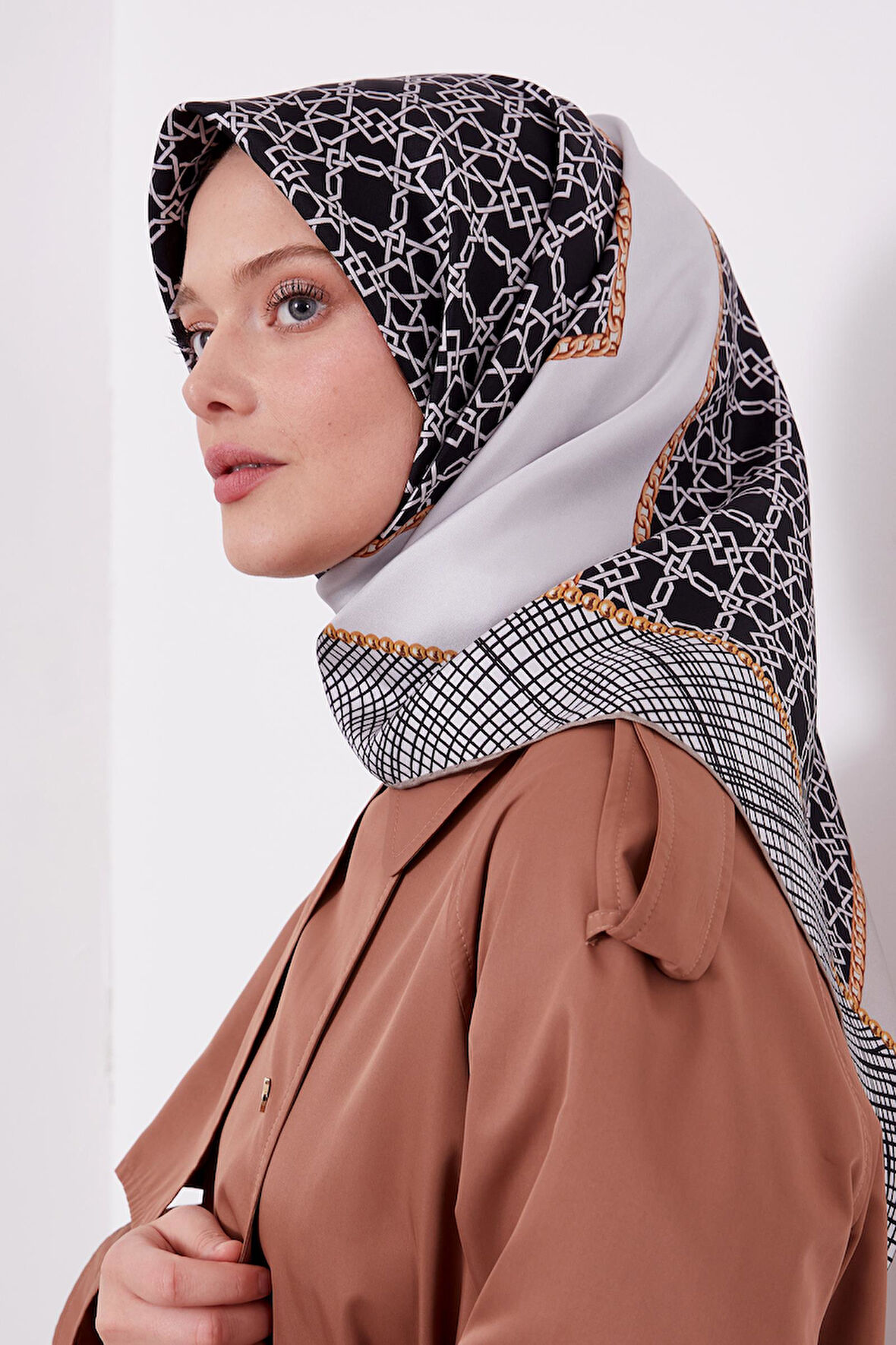 Vizon Geometrik Desen Twill İpek Eşarp