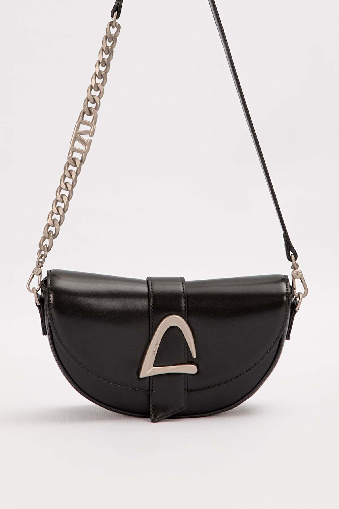 Asimetrik Tasarım, Zincir Ve Logo Detaylı Şık Kadın Omuz Çantası 930373 Siyah
