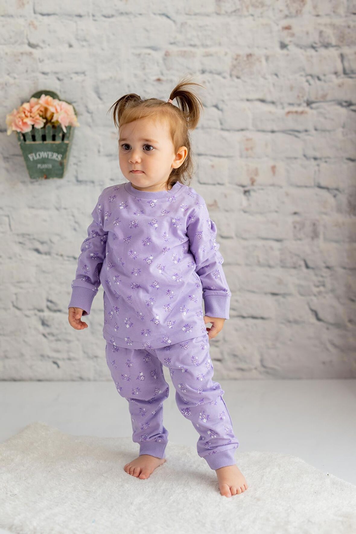 Kız Bebek Desenli Pijama Takımı