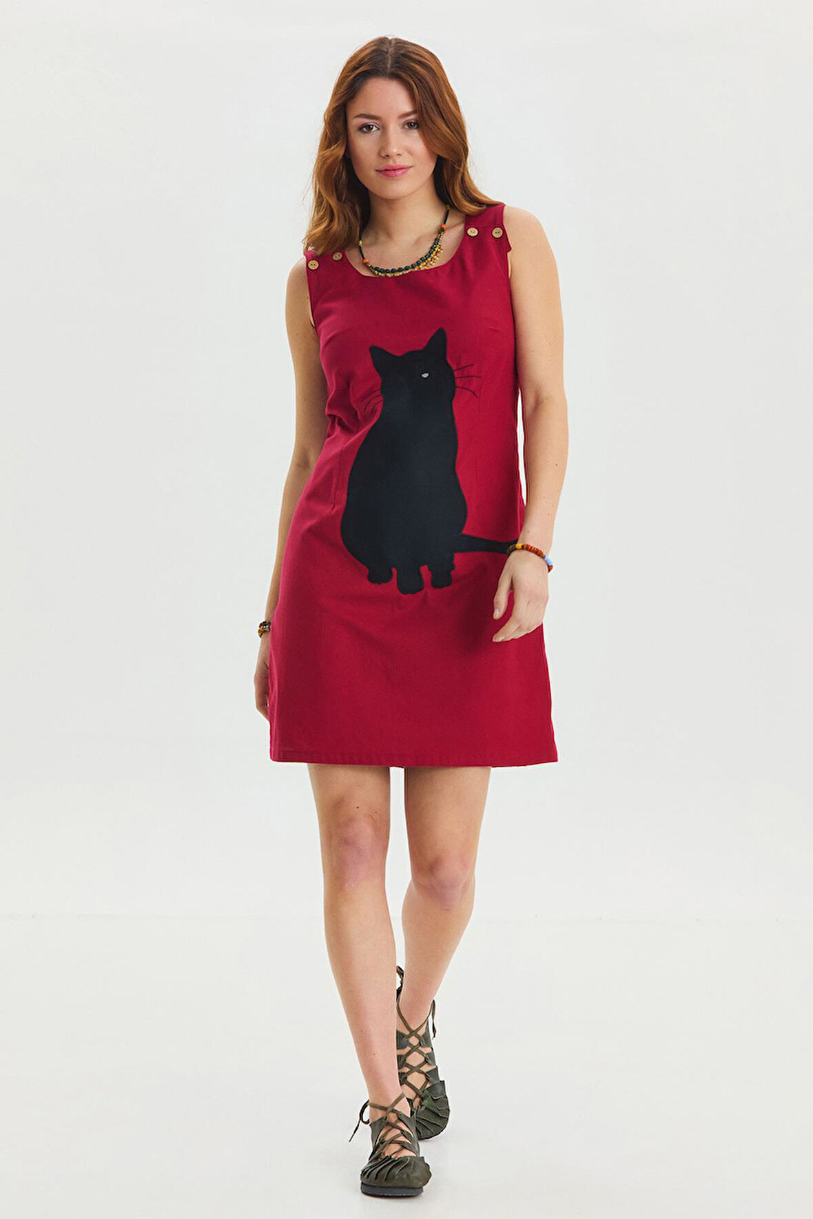 U Yaka Kedi Figürlü Düğme Detaylı Bohem Elbise