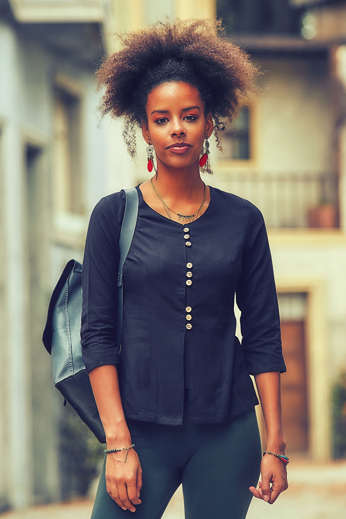 Bisiklet Yaka Yarım Kollu Düğme Detaylı Kışlık Bluz