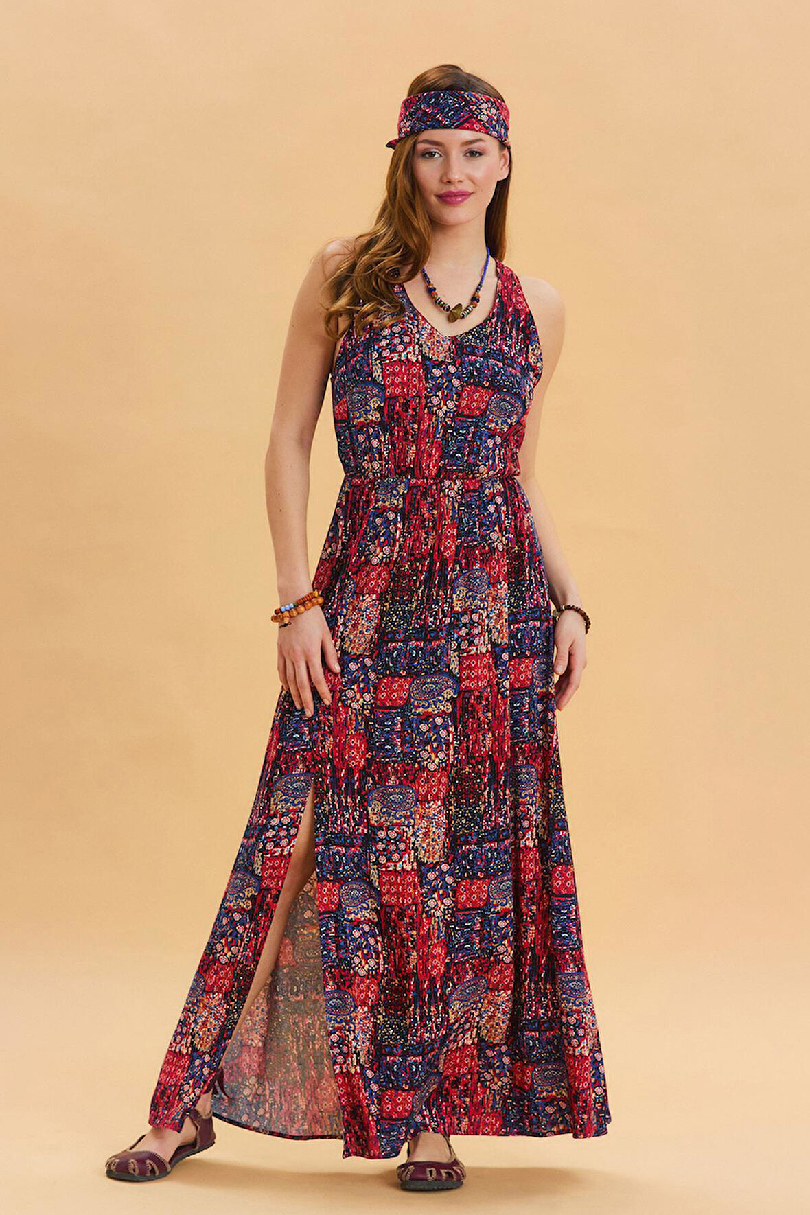 V Yaka Yırtmaçlı Günlük Elbise