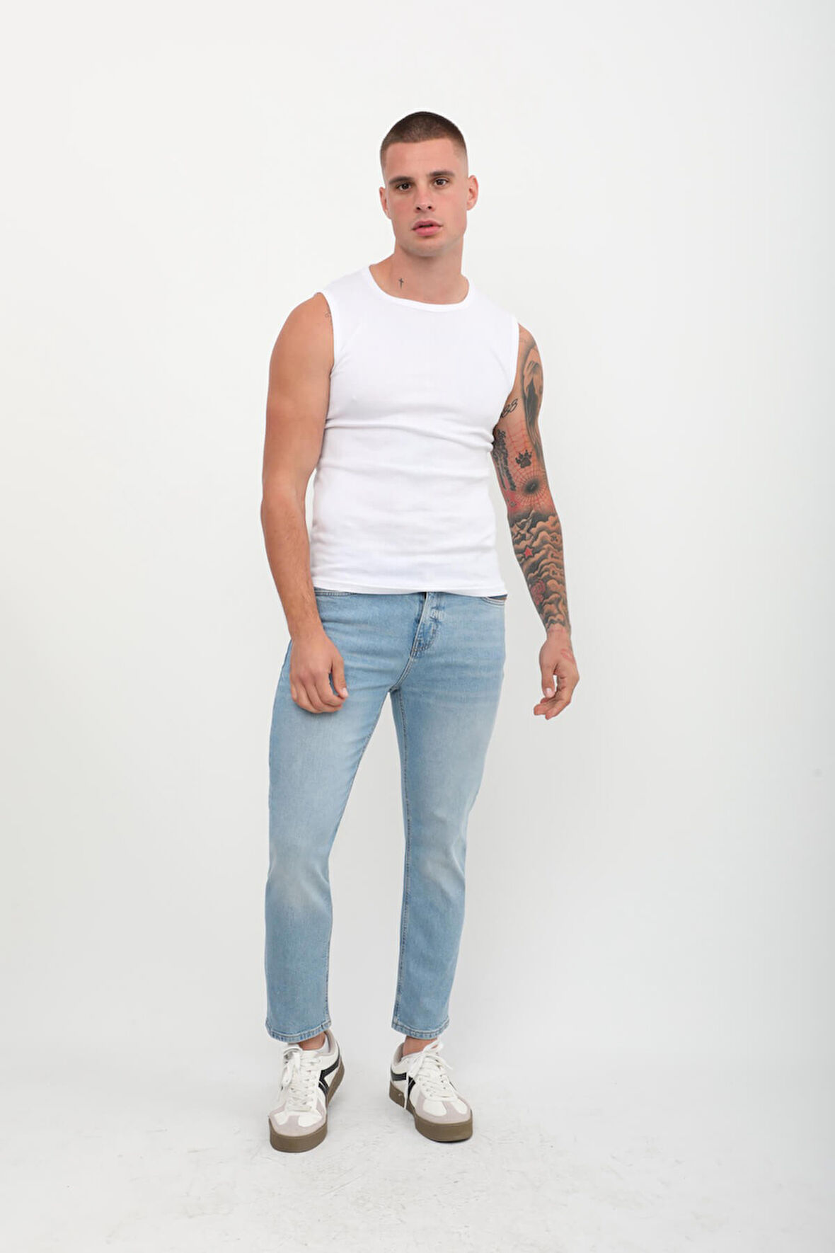 Erkek Slim Fit Normal Bel Düz Kesim Dar Paça Likralı Açık Mavi Jean Pantolon