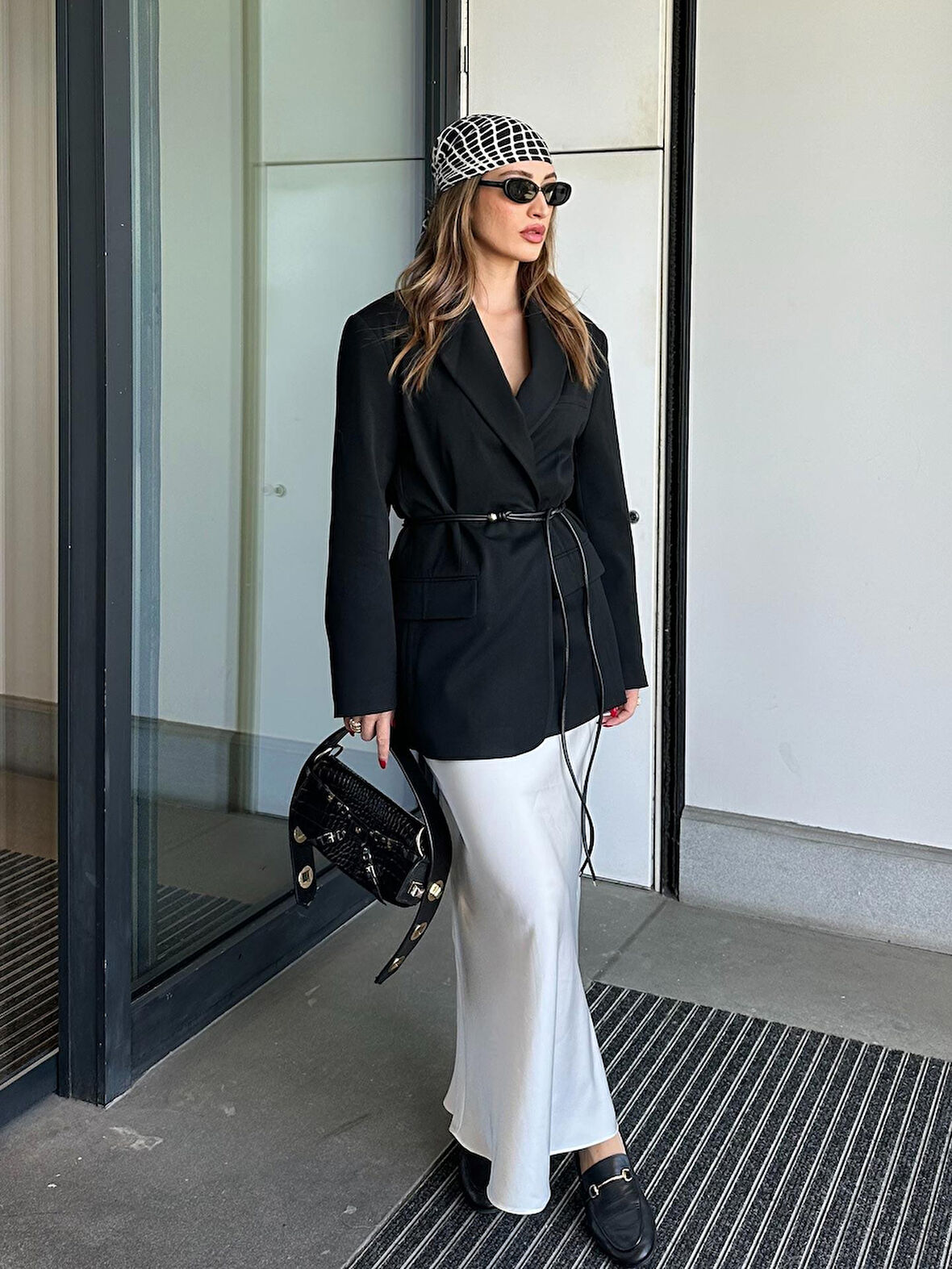 Oversize Kuşaklı Blazer Ceket Siyah