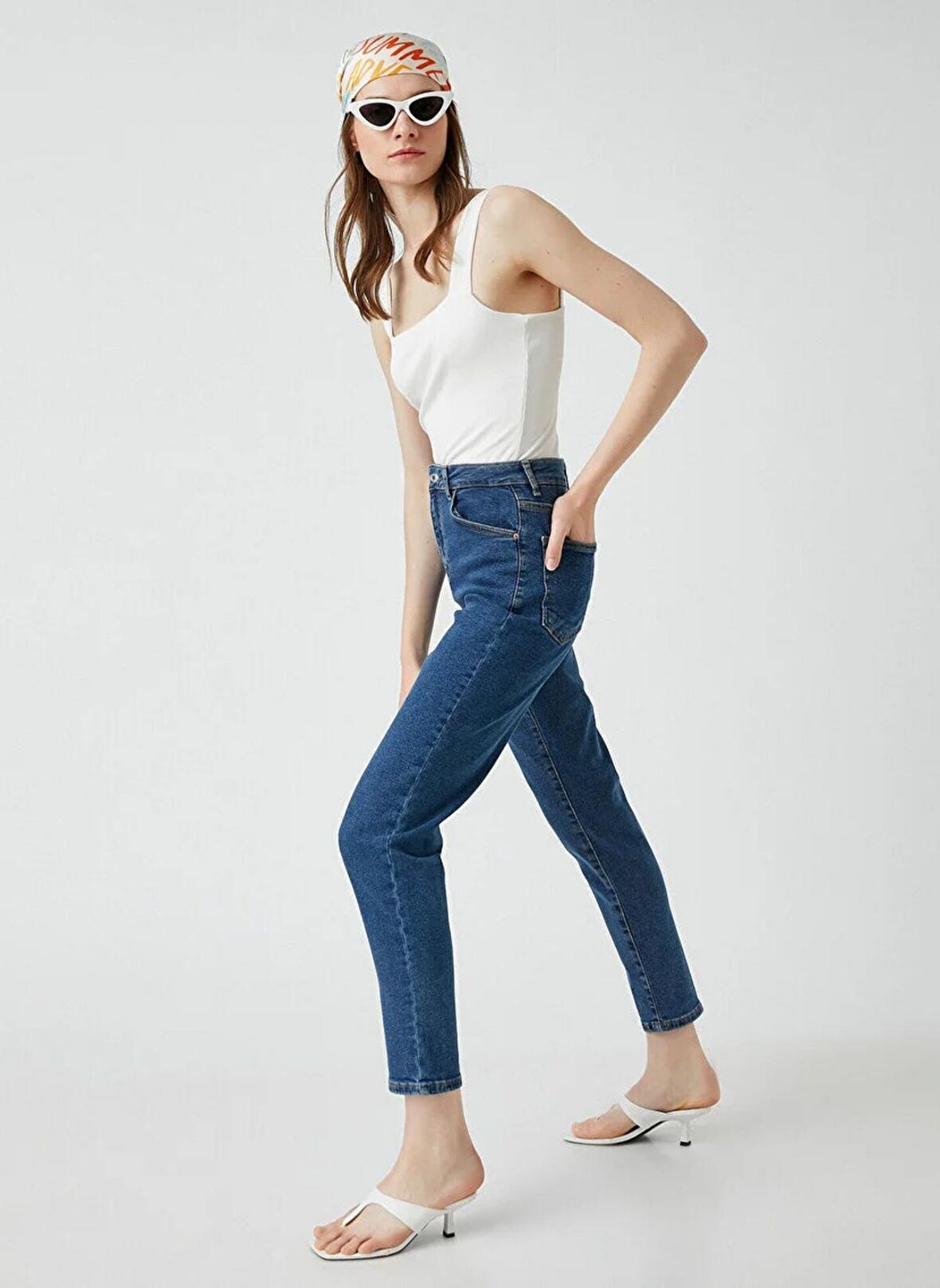 Koton Normal Bel Dar Paça Normal İndigo Melanj Kadın Denim Pantolon 3WAL40029MD