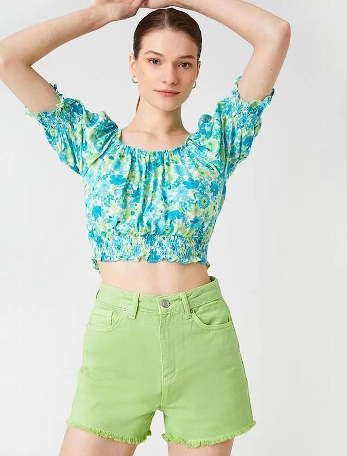 Kadın Giyim Bluz Crop Balon Kollu Gipe Detaylı 2SAK60239PW Mavi Desen