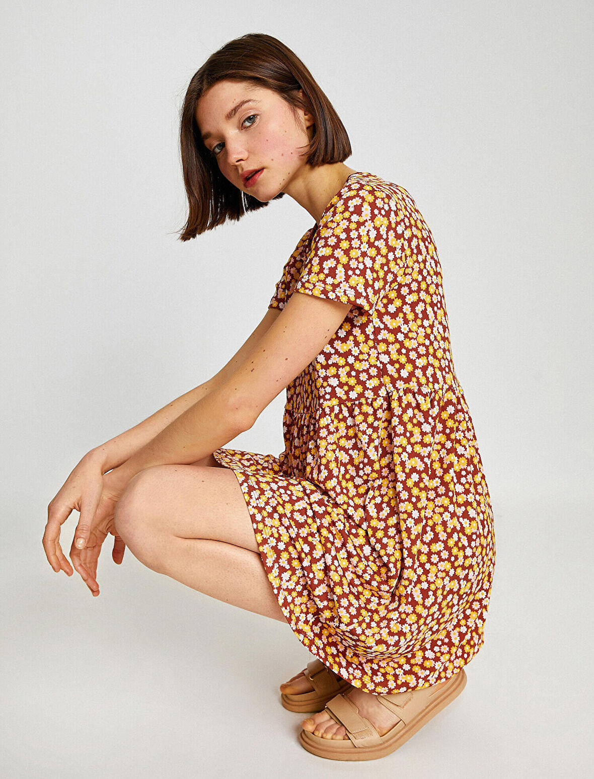 Kısa Kollu Mini Elbise