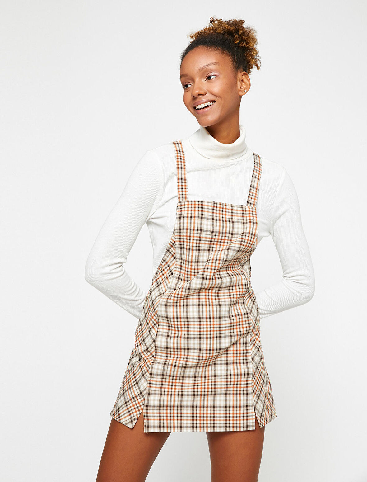 Salopet Elbise Ekoseli Yırtmaç Detaylı Askılı