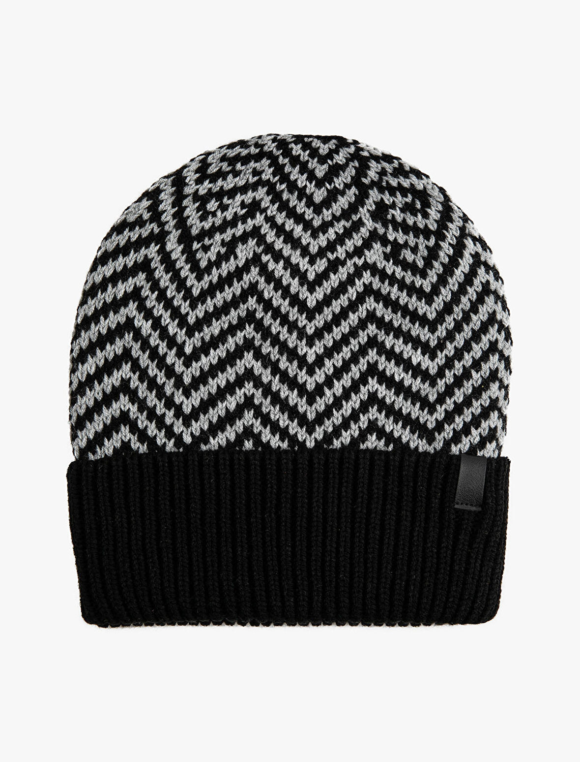 Katlama Detaylı Bere Balıksırtı Örgülü