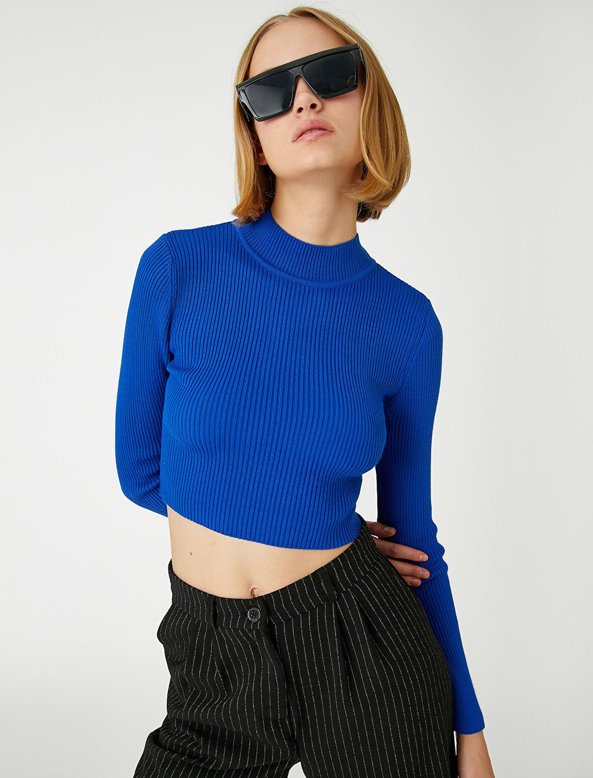 Crop Triko Kazak Dik Yaka Ribanalı Kaşmir Dokulu