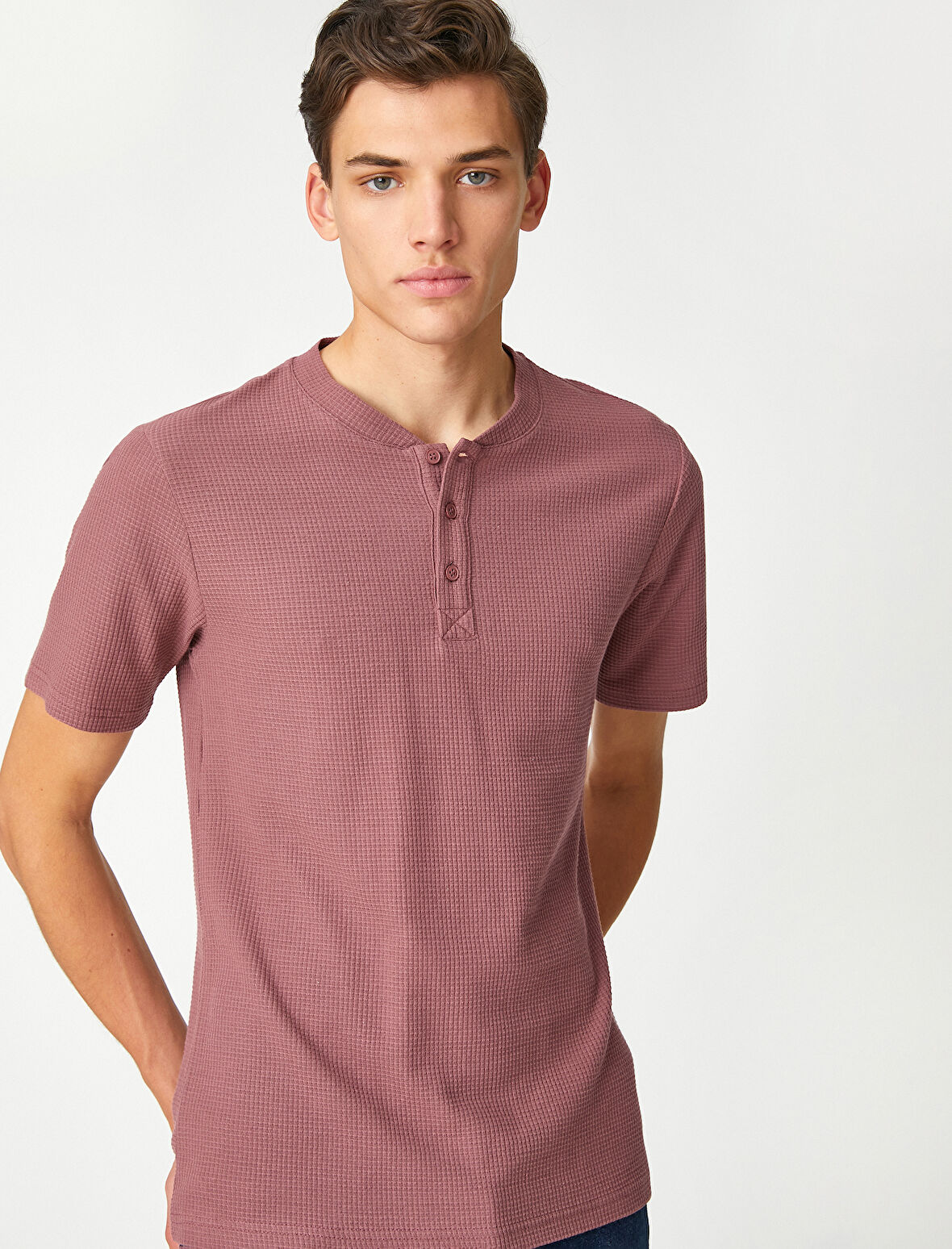 Basic Tişört Hakim Yaka Düğmeli Dar Kesim Kısa Kollu