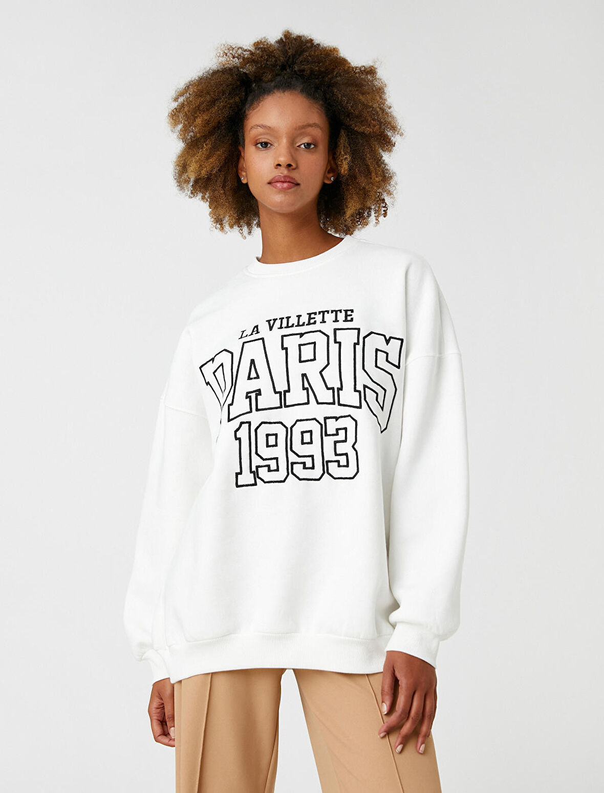 Bisiklet Yaka Sweatshirt Oversize Slogan İşlemeli Uzun Kollu