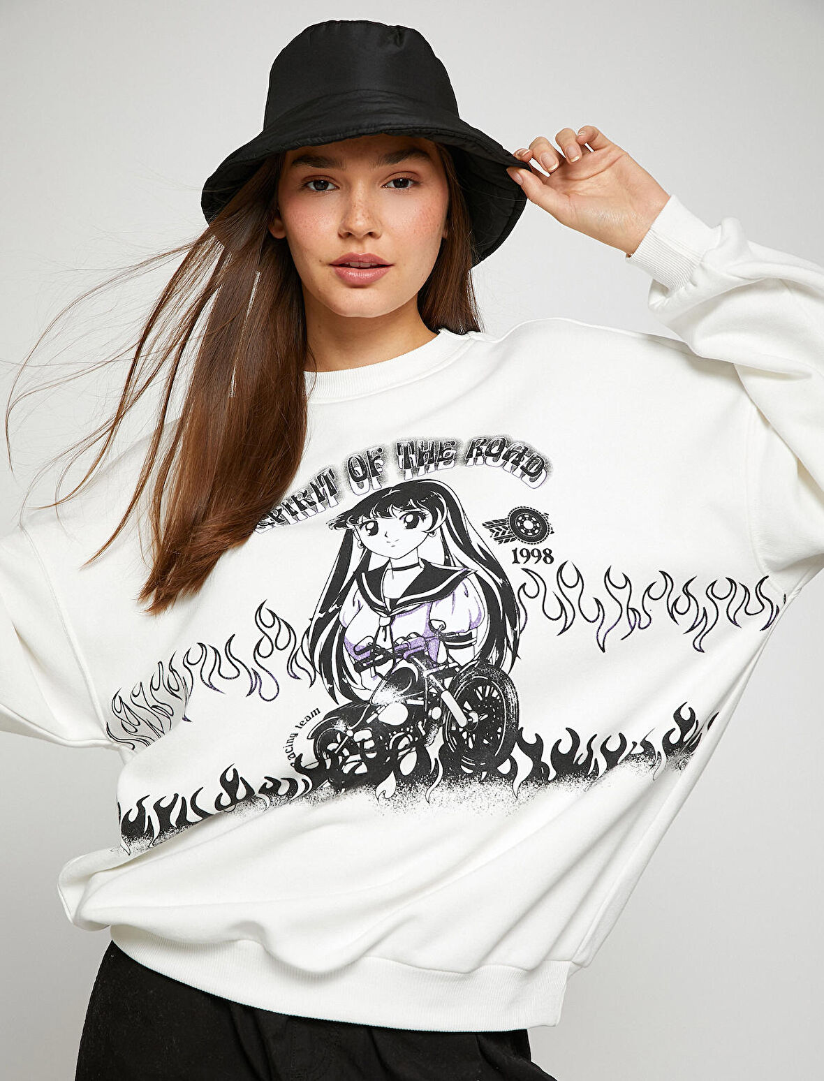 Anime Sweatshirt Oversize Bisiklet Yaka Uzun Kollu İçi Polarlı