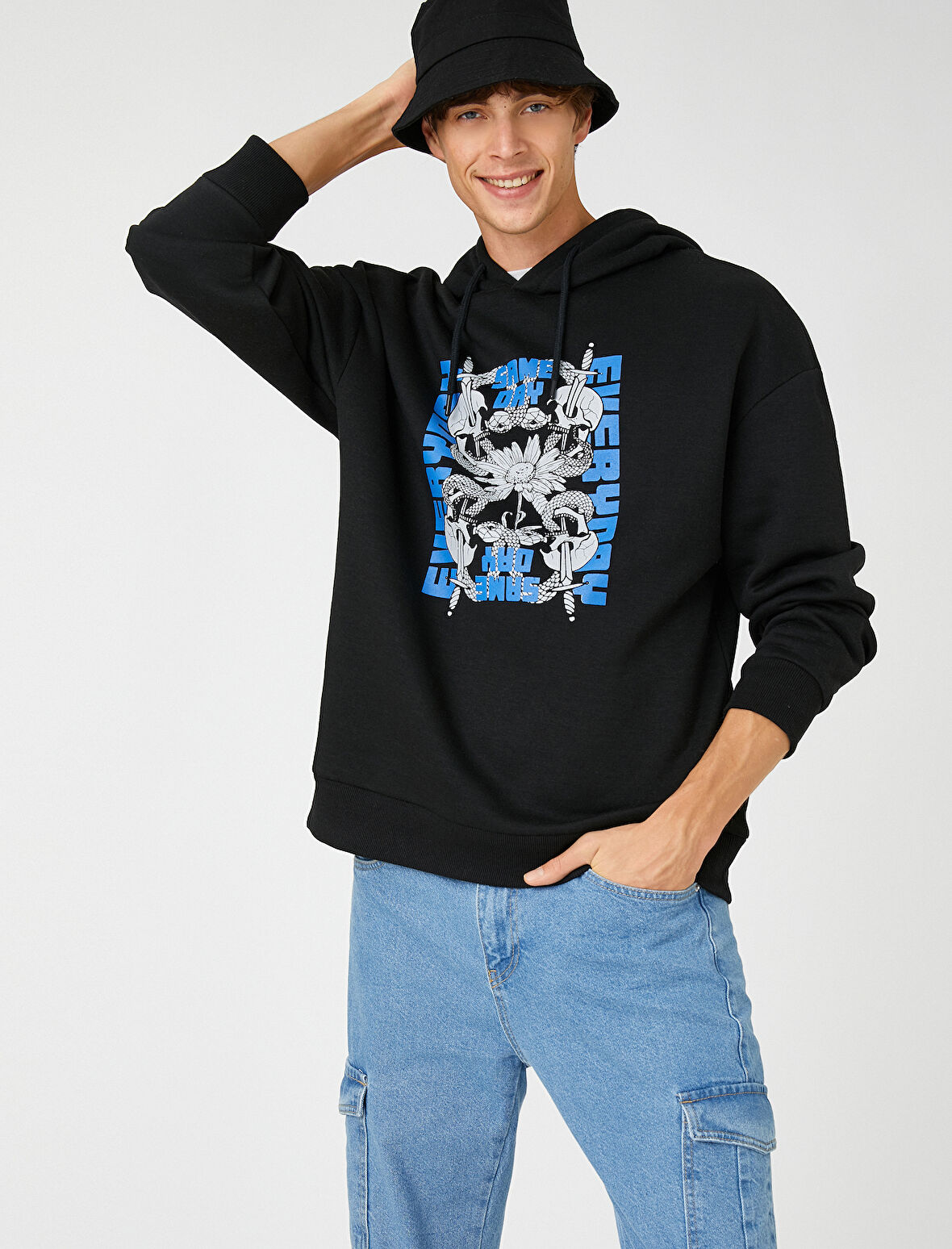 Kapşonlu Oversize Sweatshirt Şardonlu Kuru Kafa Baskılı
