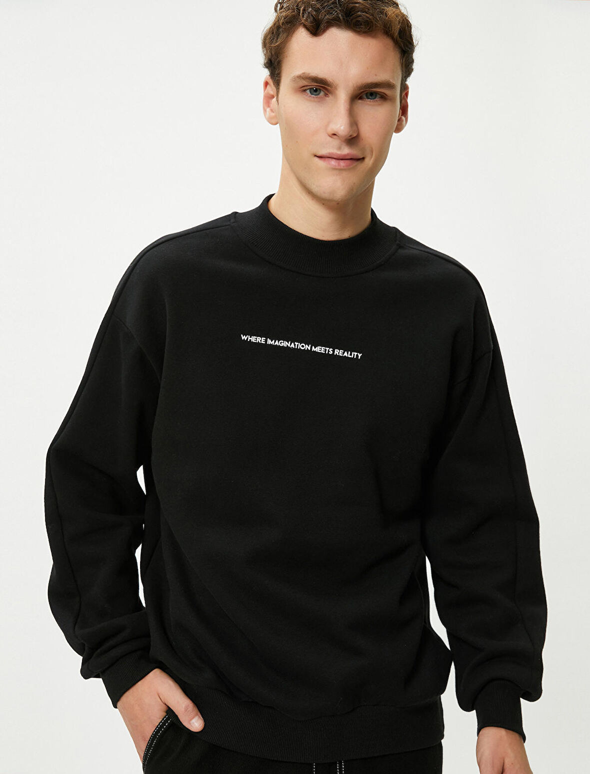 Dik Yaka Sweat Slogan İşlemeli Uzun Kollu