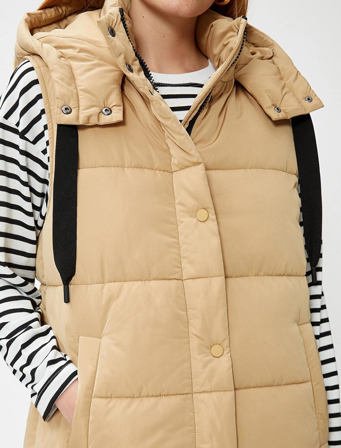 Koton Kadın Uzun Şişme Yelek Kapüşonlu Cepli 4WAK20131EW