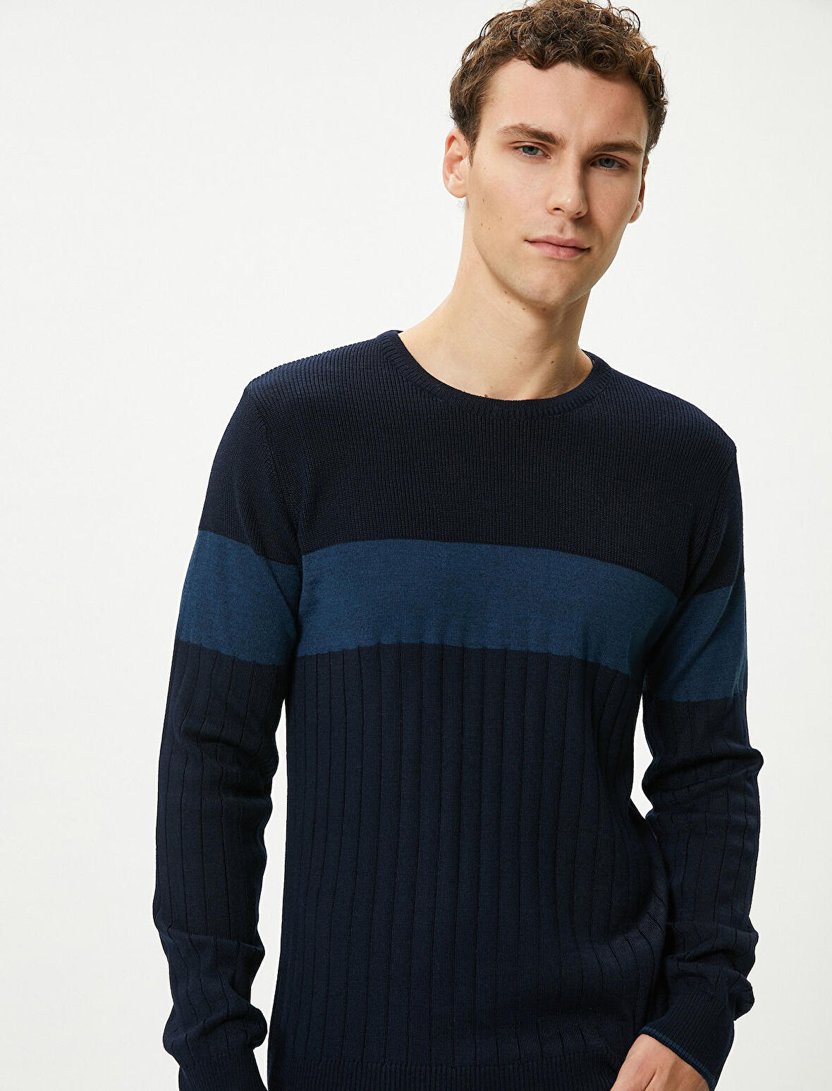 Basic Triko Kazak Bisiklet Yaka Dokulu Dar Kesim