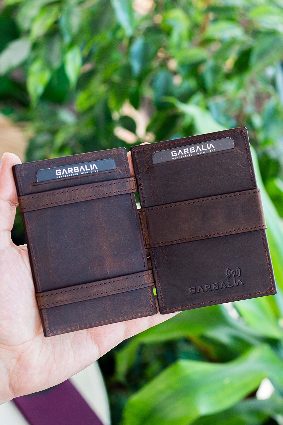 Garbalia Magic Hakiki Deri RFID Engelleyici Unisex Sihirbaz Mürdüm Kartlık Cüzdan