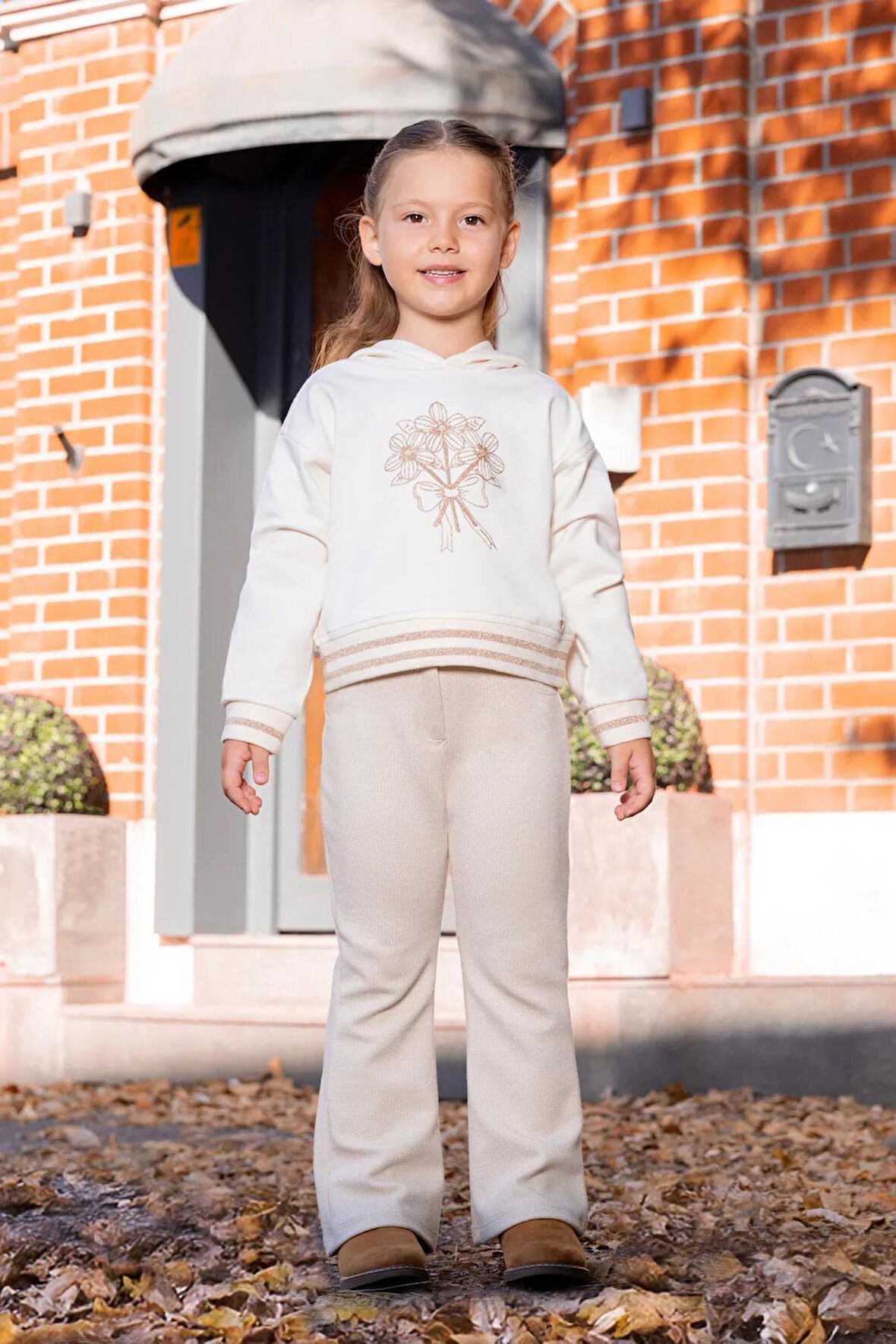 Kız Çocuk Çiçek Sim Baskılı Kapüşonlu Sweatshirt MNT25K210