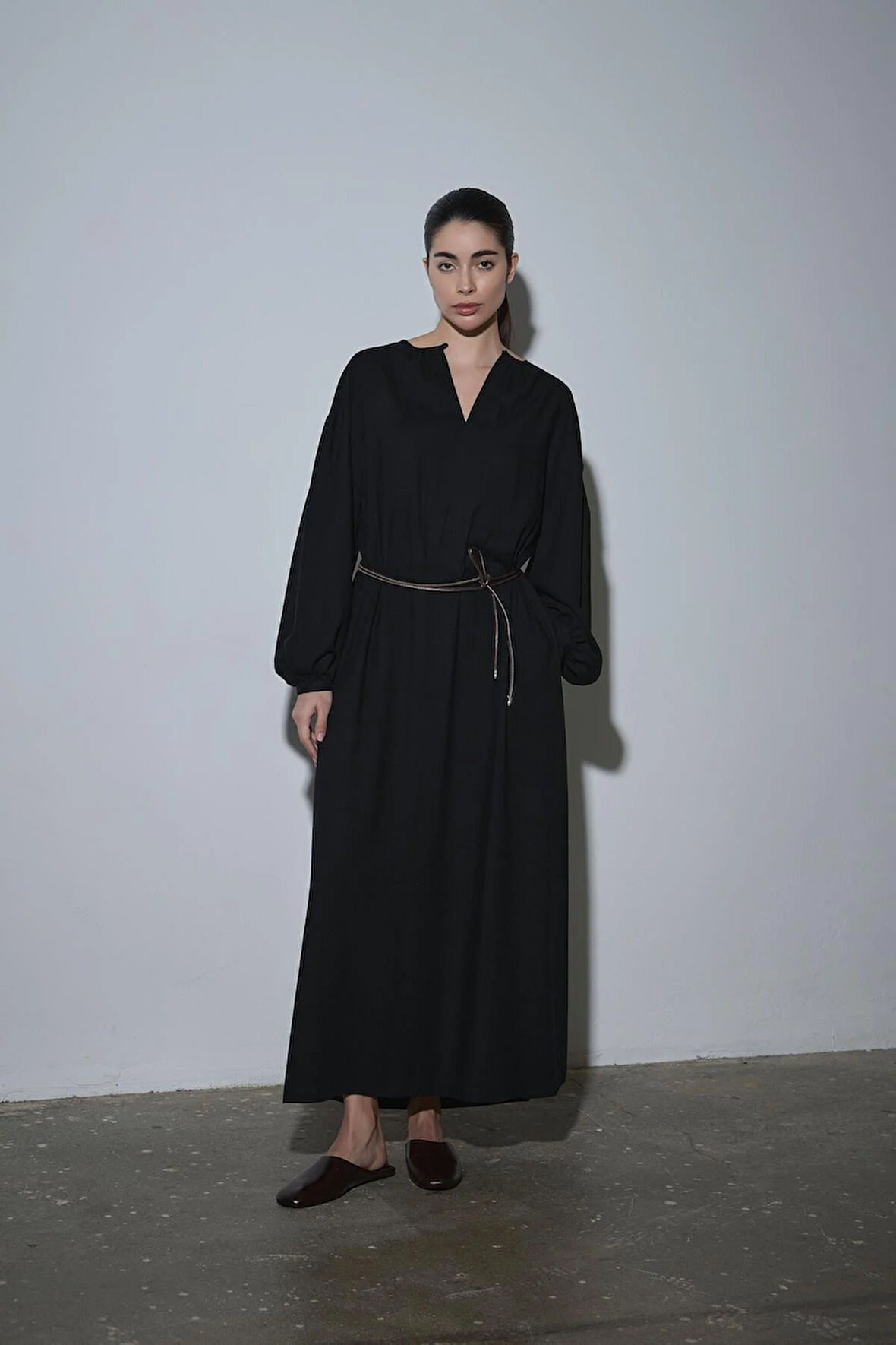 Siyah Meggie V Yaka Uzun Elbise