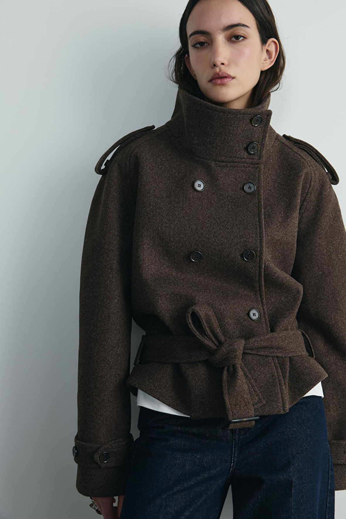 Kahverengi Urban Dik Yaka Kısa Kaşe Kaban