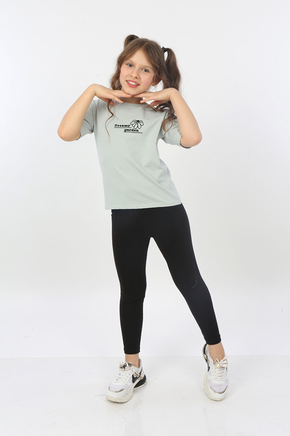 Toontoy Kız Çocuk Dreamy Garden Nakışlı Tişört