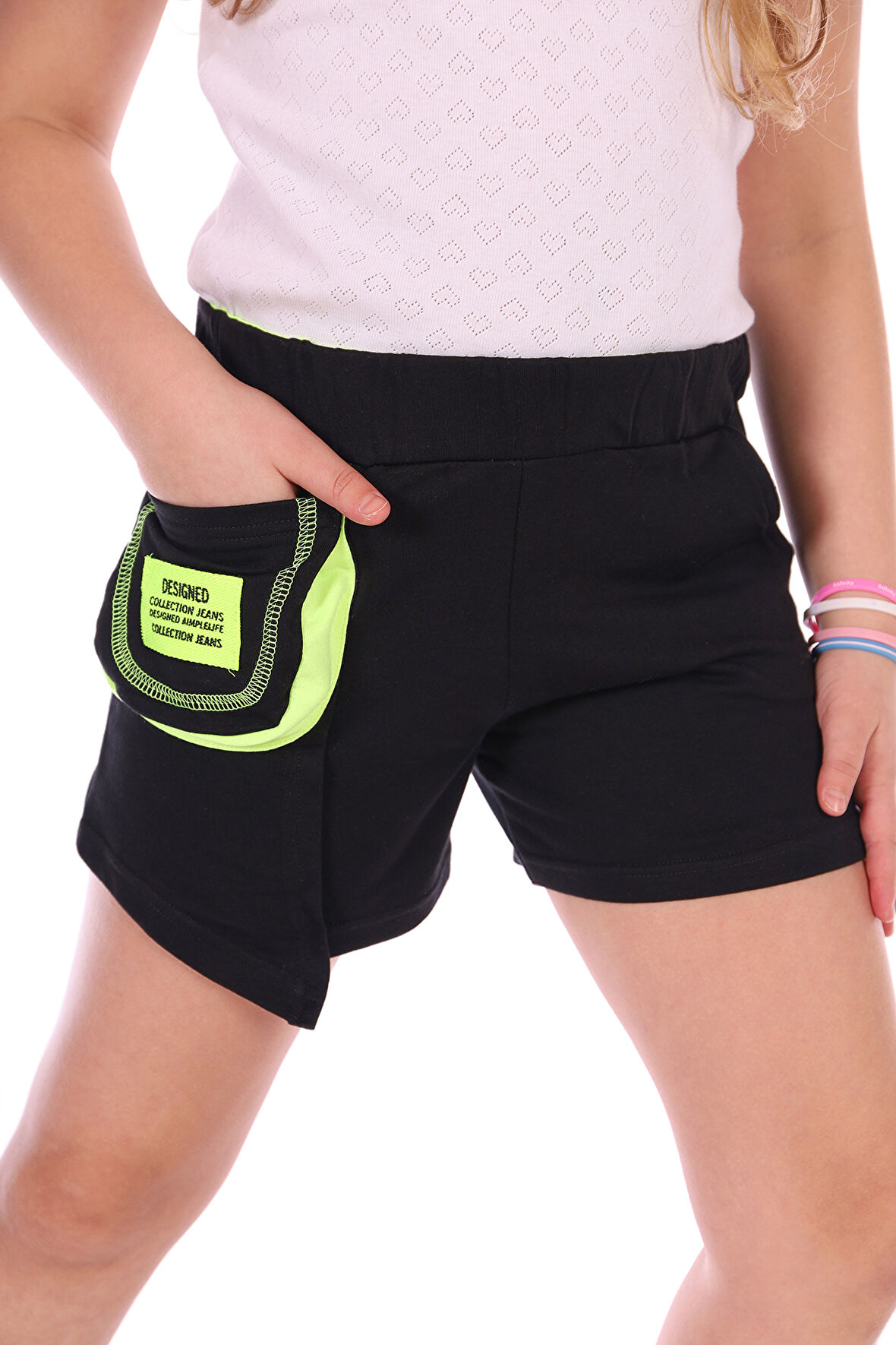 Toontoy Kız Çocuk Yanı Armalı Cepli Şort