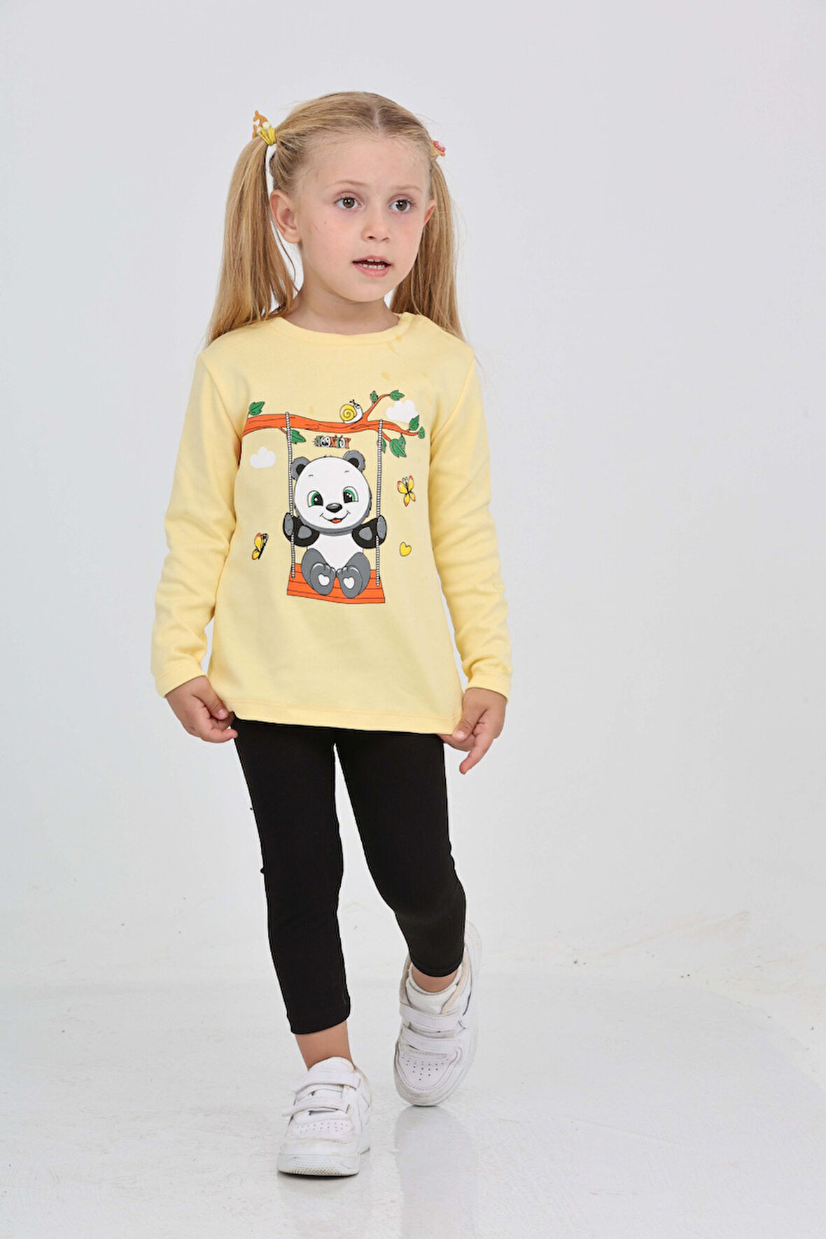 Toontoy Kız Çocuk Sallanan Panda Baskılı Sweatshirt