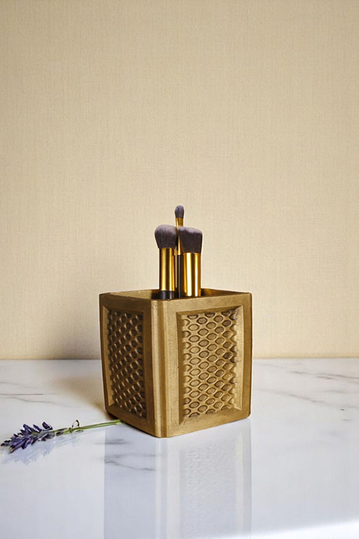 Makyaj Organizeri Makyaj Fırçalığı Makyaj Organizer Düzenleyici Altın Renk Model 86