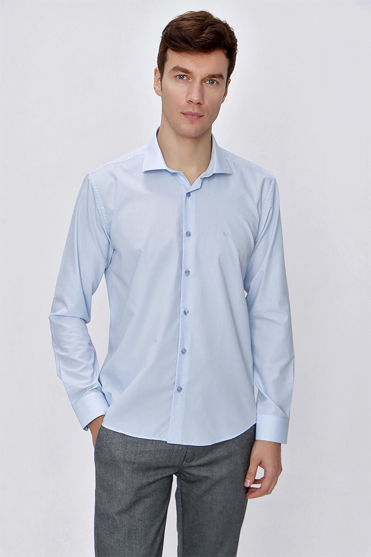  Erkek Buz Mavisi Basic Slim Fit Dar Kesim Gömlek