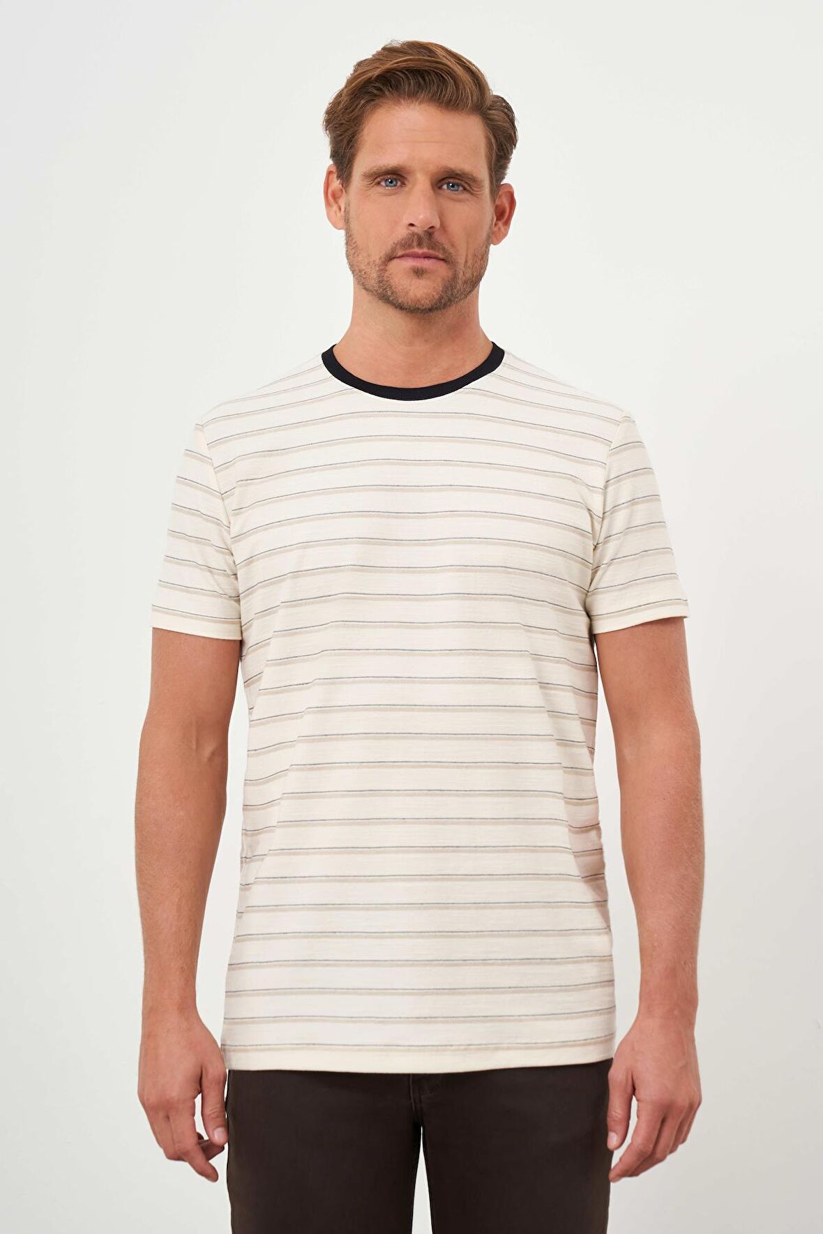  Erkek Bej Trend Natur Çizgili Bisiklet Yaka Dynamic Fit T-Shirt