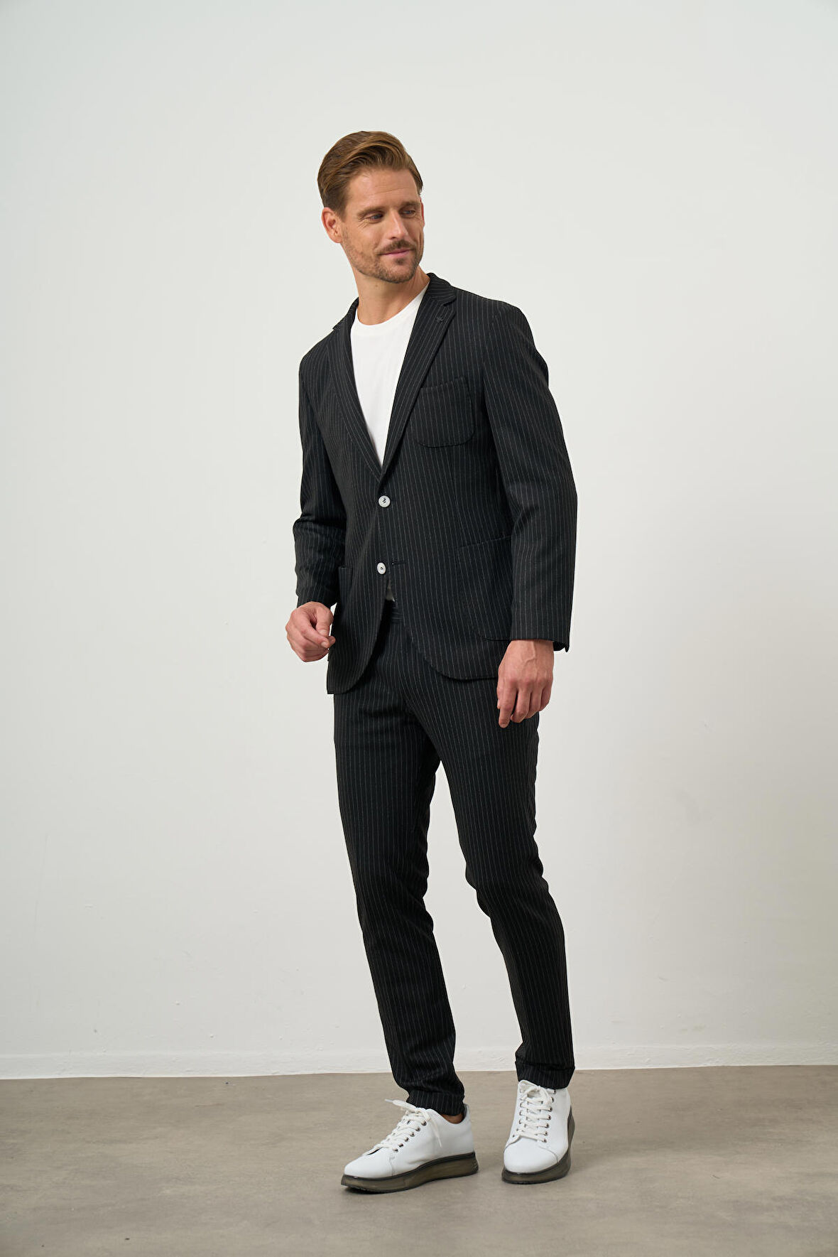  Erkek Siyah Poliviskon Trend Çizgili Desen Slim Fit Mono Yaka Takım Elbise