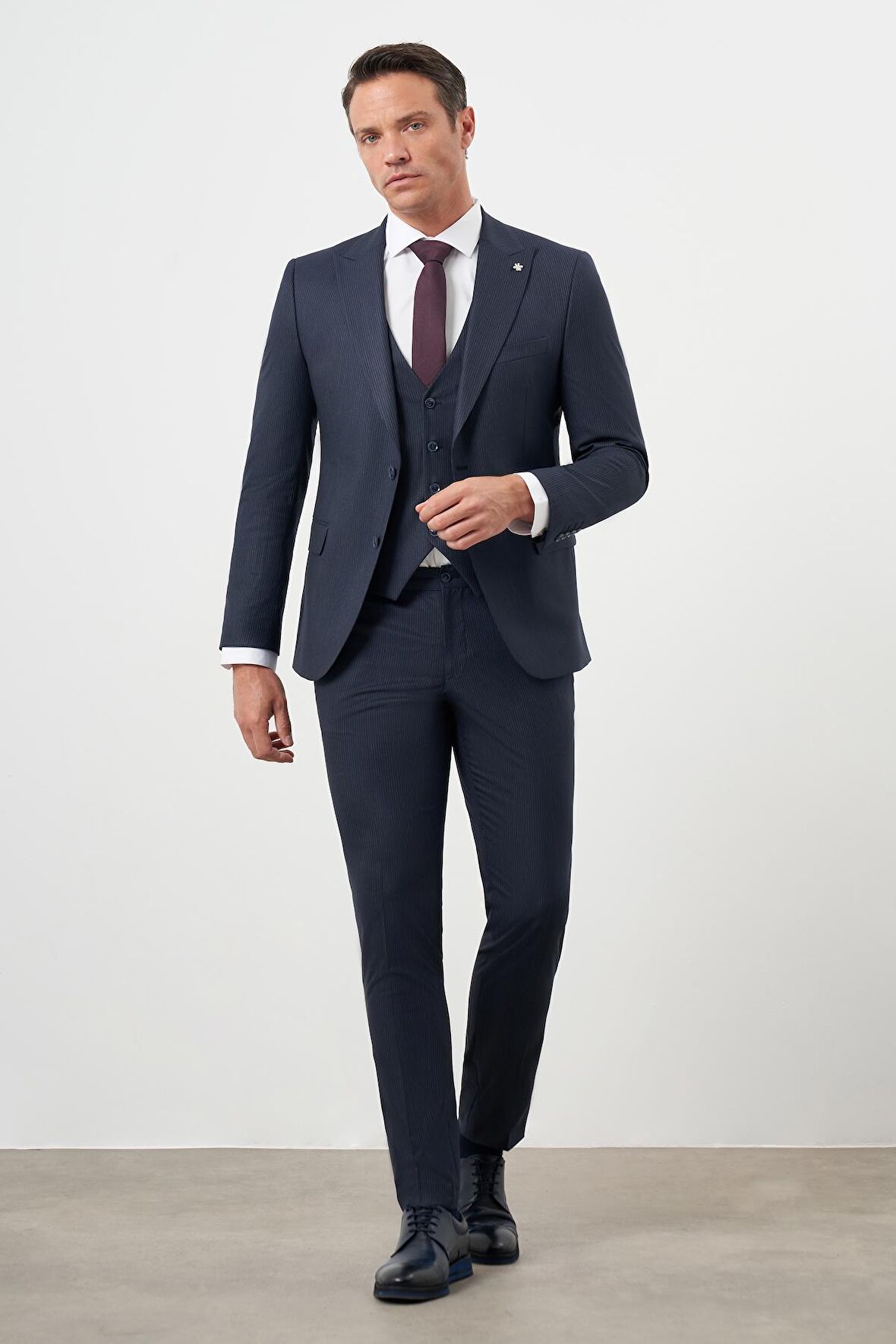  Erkek Lacivert Poliviskon Trend Yelekli Çizgili Desen Slim Fit  Sivri Yaka Takım Elbise