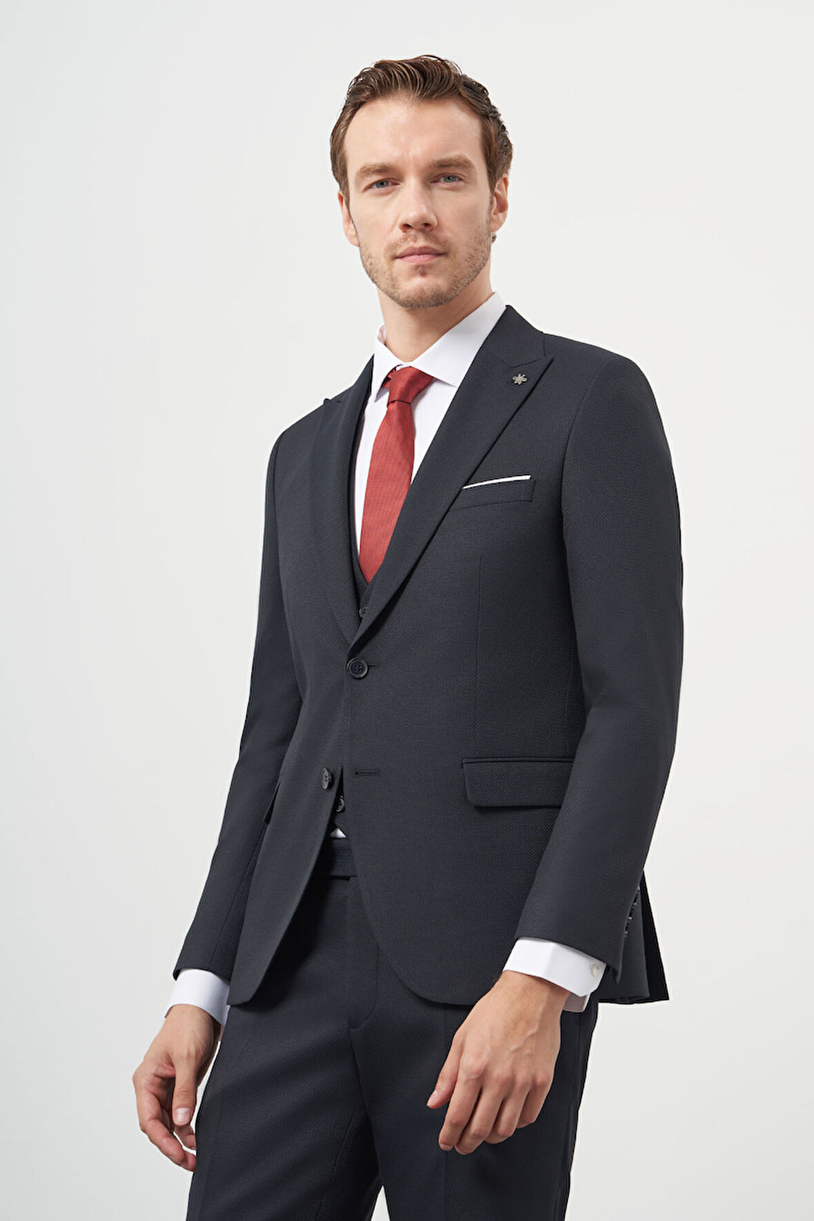  Erkek Lacivert Poliviskon Basic Yelekli Jakar Desen Slim Fit Sivri Yaka Takım Elbise