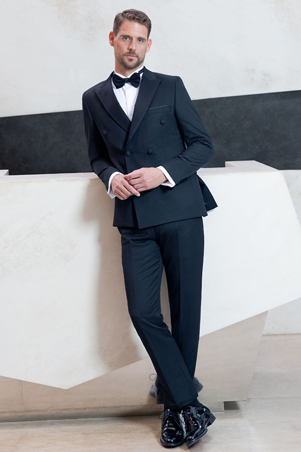  Erkek Siyah Kruvaze Sivri Çıkma Yaka Slim Fit Damatlık