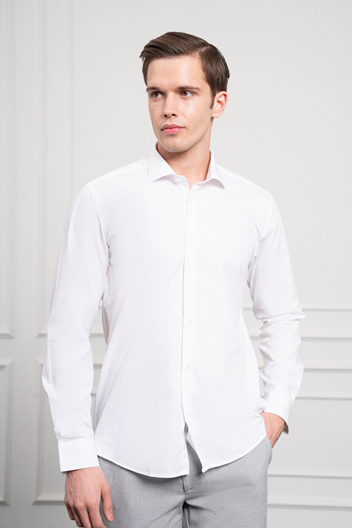  Erkek Beyaz Pamuk Trend Slim Fit Dar Kesim İtalyan Yaka Gömlek