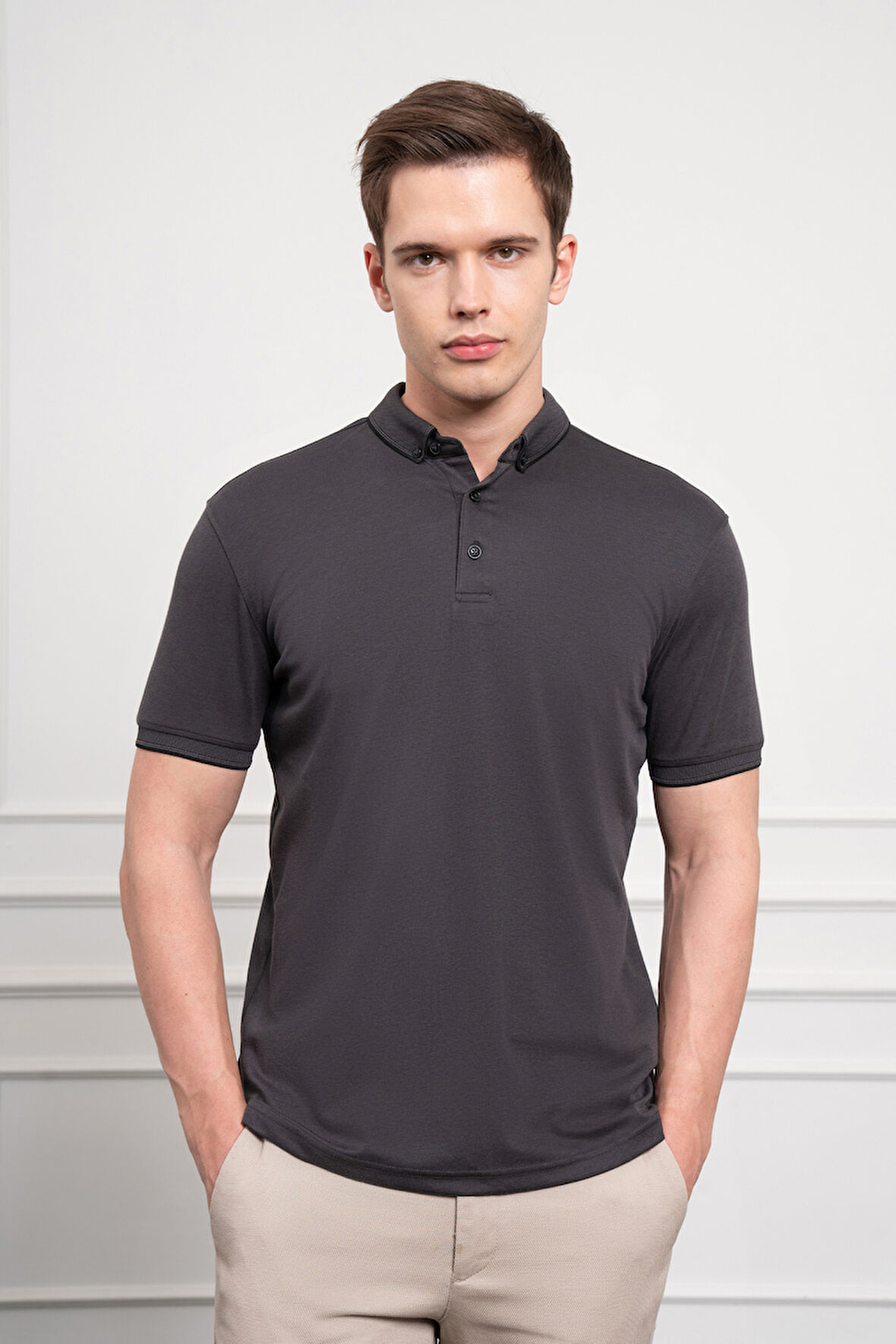  Erkek Siyah Trend Merserize Düz Düğmeli Yaka Dynamic Fit T-Shirt