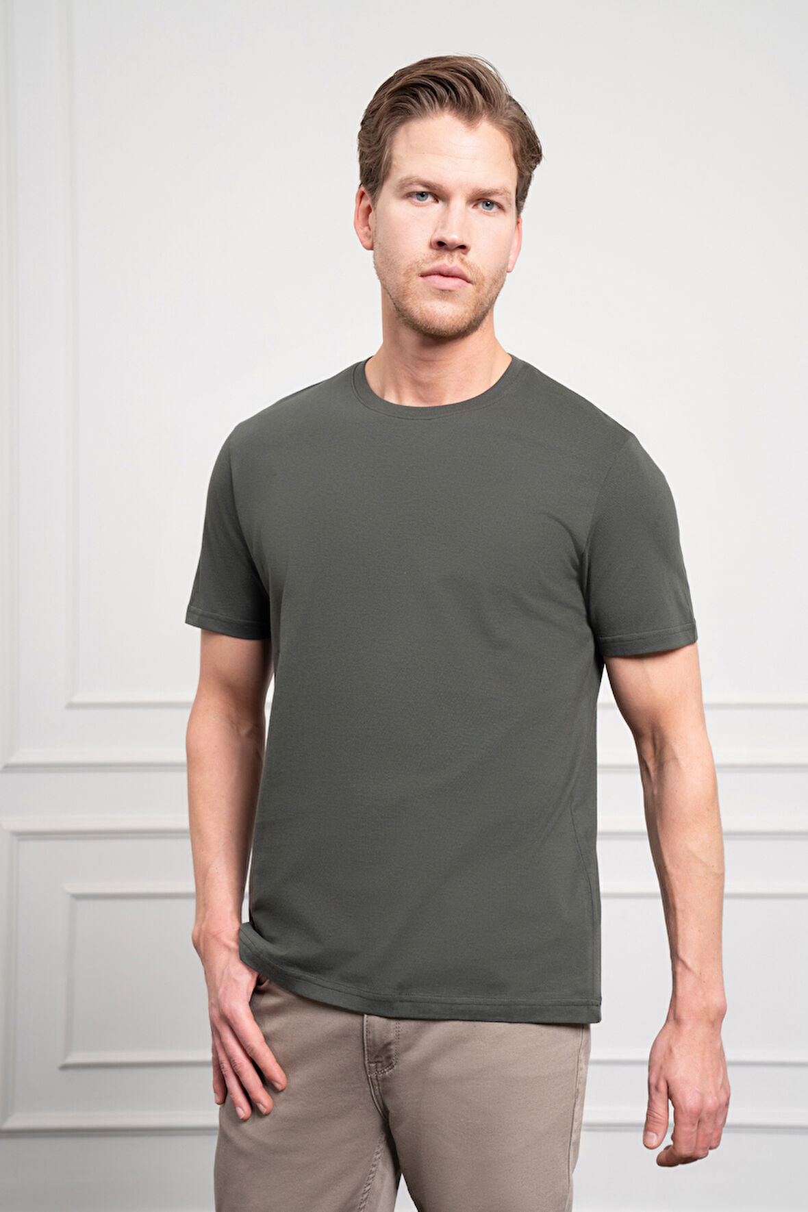  Erkek Haki Basic Bisiklet Yaka Dynamic Fit Pamuk T-Shirt