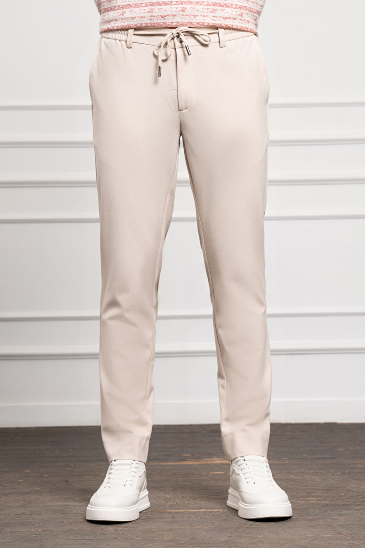  Erkek Bej Slim Fit Dar Kesim İpli Jogger Pantolon