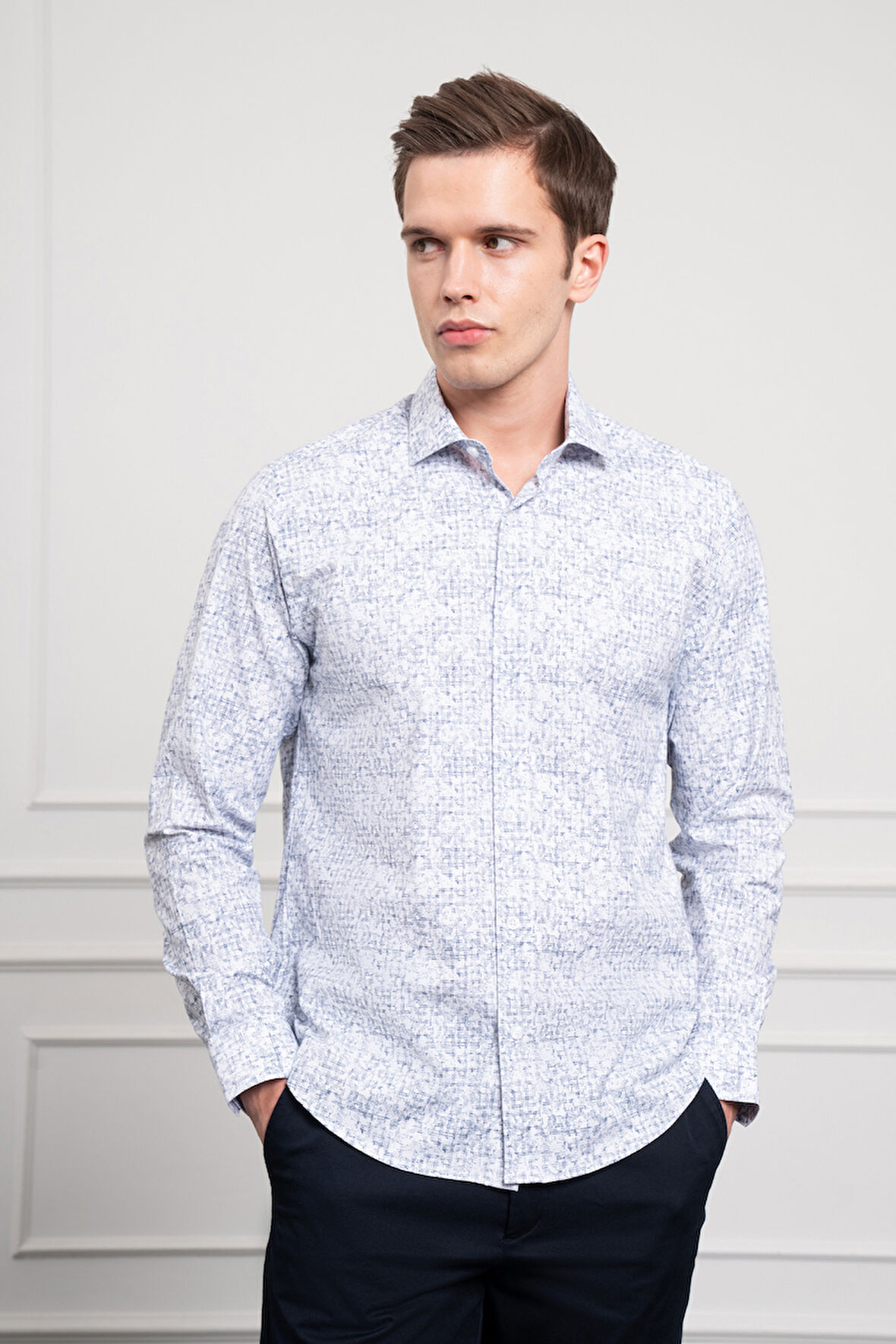  Erkek Lacivert Trend Dynamic Fit İtalyan Yaka Gömlek