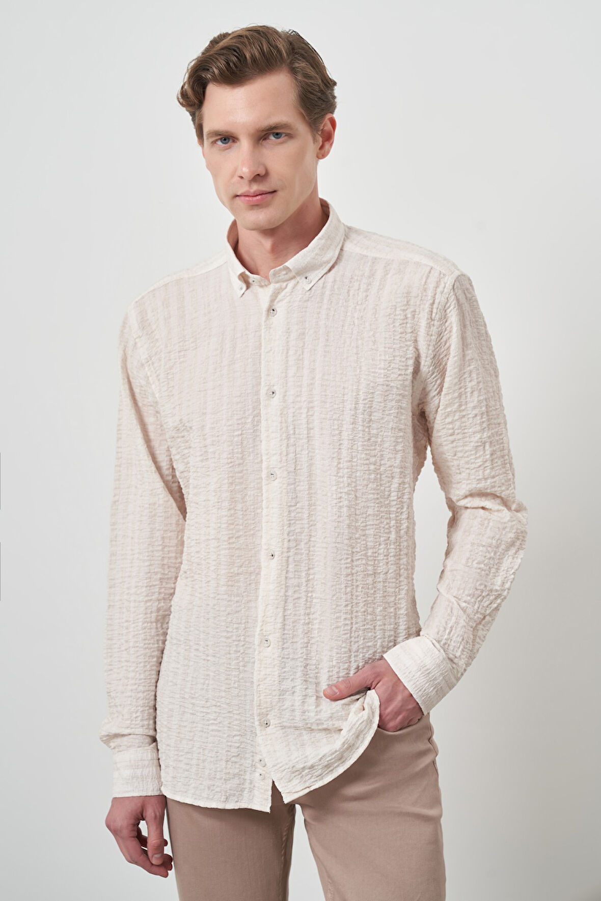  Erkek Bej Pamuk Trend Slim Fit Düğmeli Yaka Gömlek