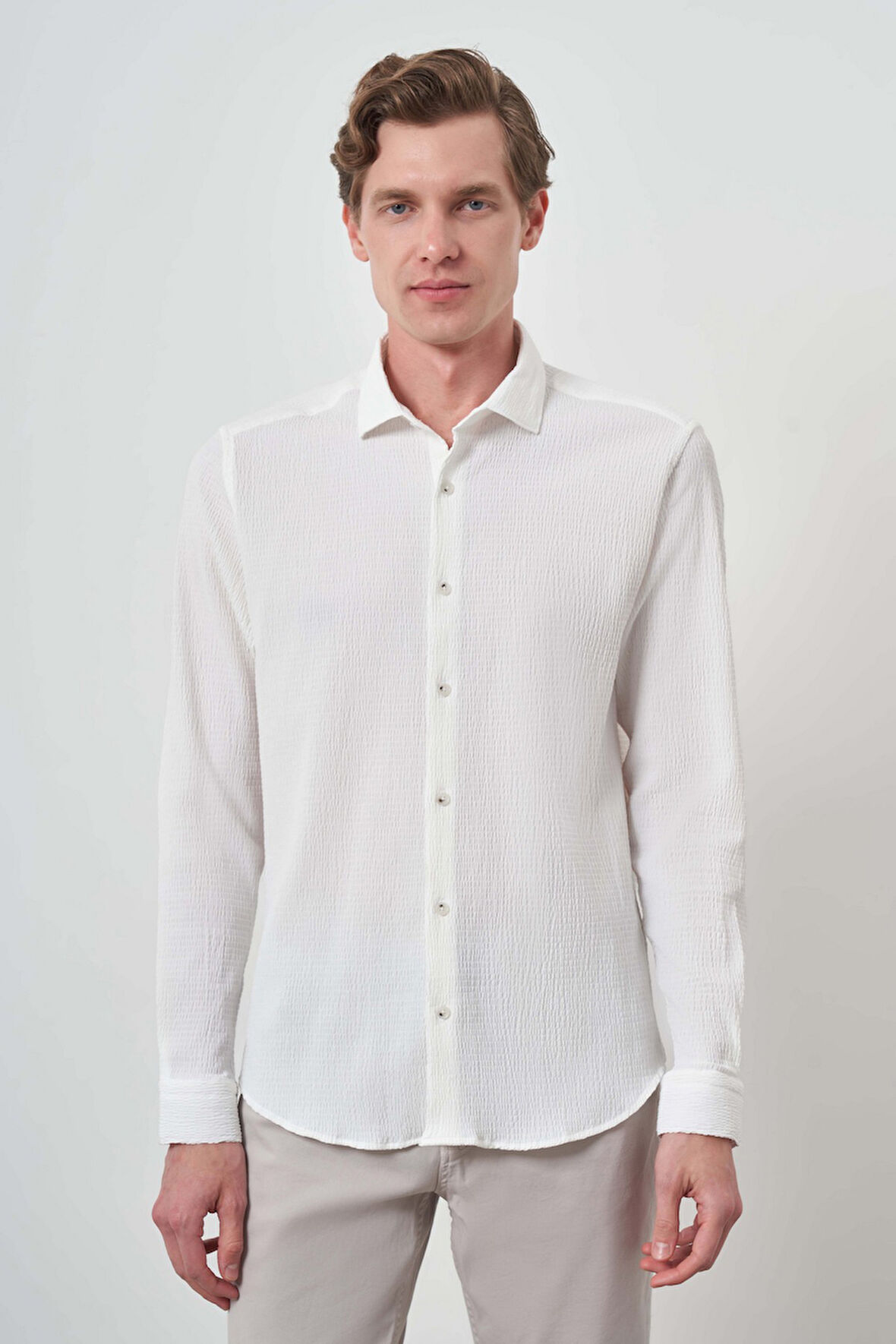  Erkek Beyaz Gofre Trend Desenli Dynamic Fit İtalyan Yaka Gömlek