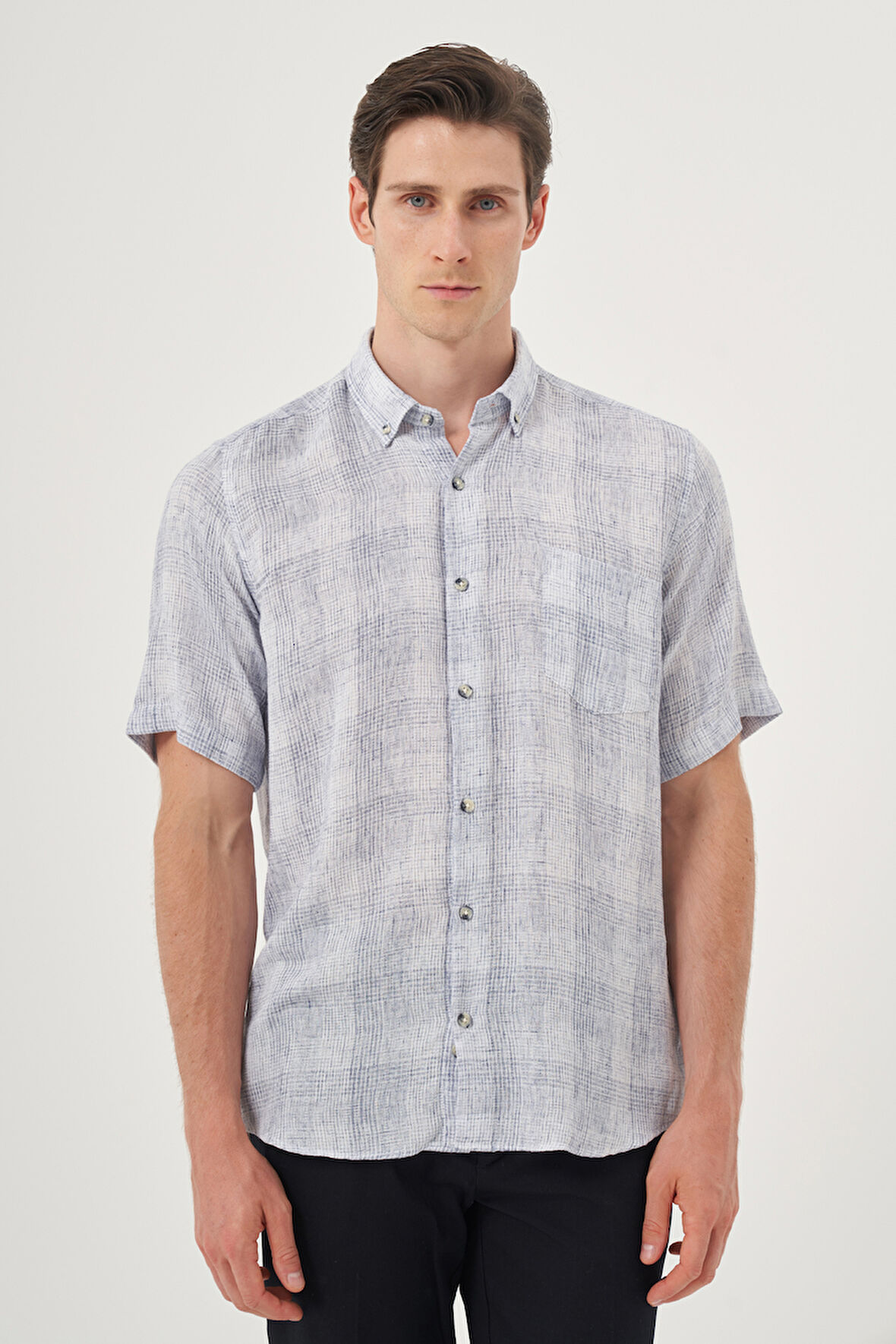 Erkek Lacivert Keten Trend Regular Fit Düğmeli Yaka Kısa Kol Gömlek