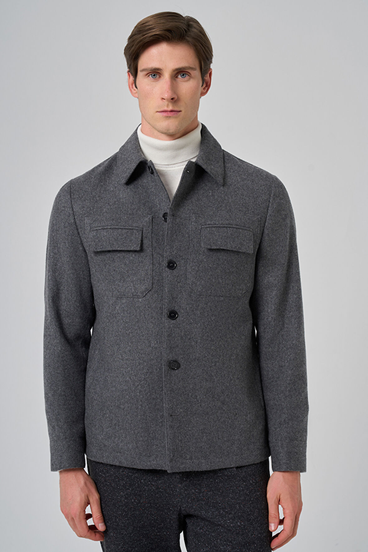  Erkek Füme Yünlü Berberi Yaka Çift Kapak Cepli Gömlek Ceket
