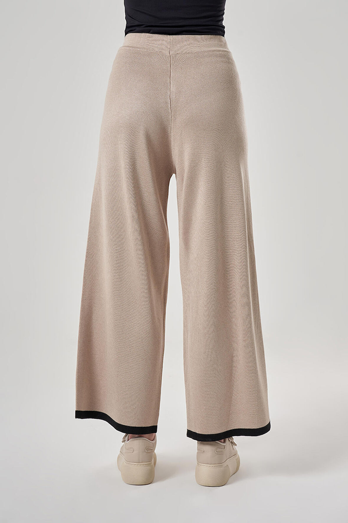 Paça Biyeli Triko Bej/Siyah Pantalon