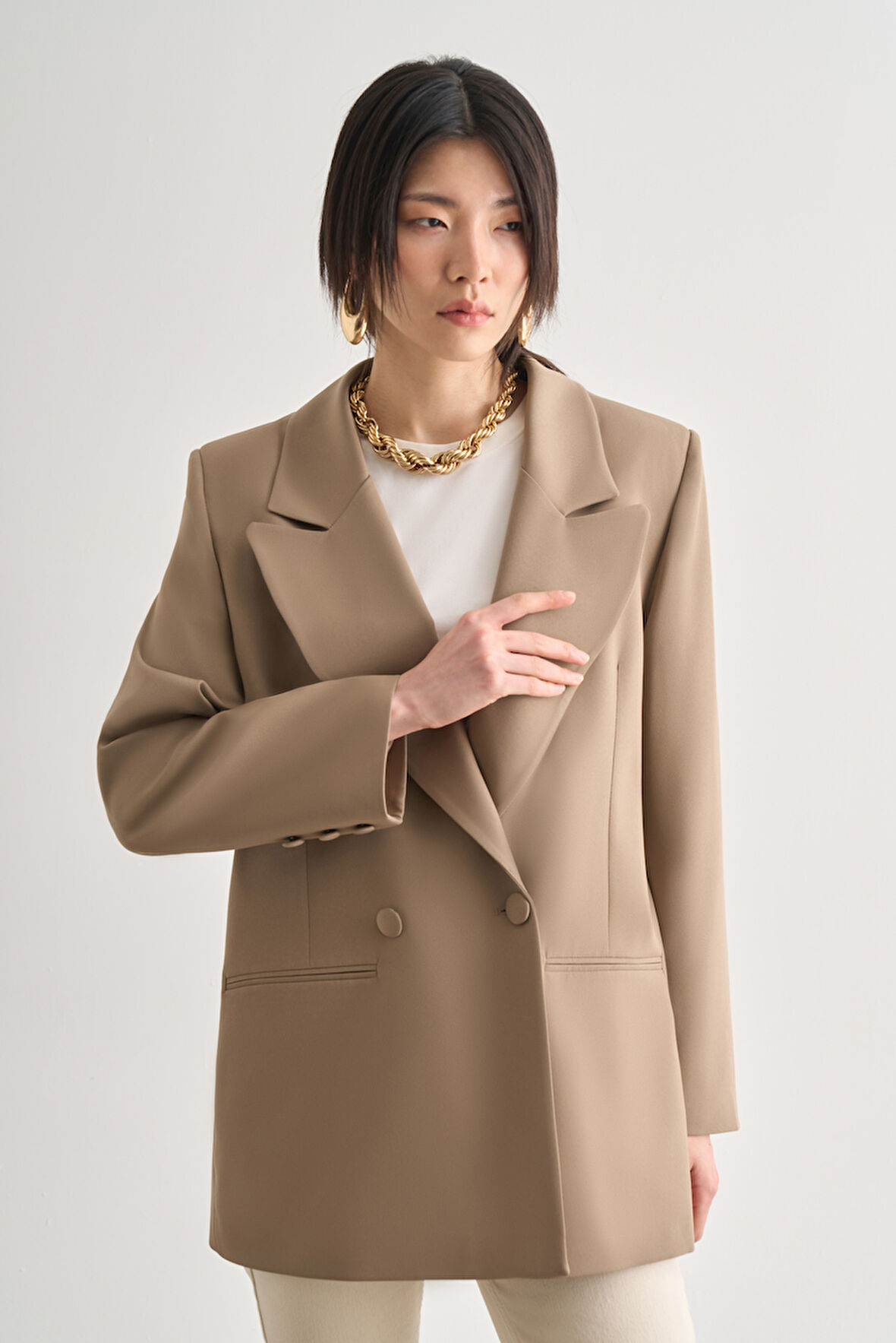 Mizalle Oversize Çift Yırtmaçlı Bej Blazer Ceket