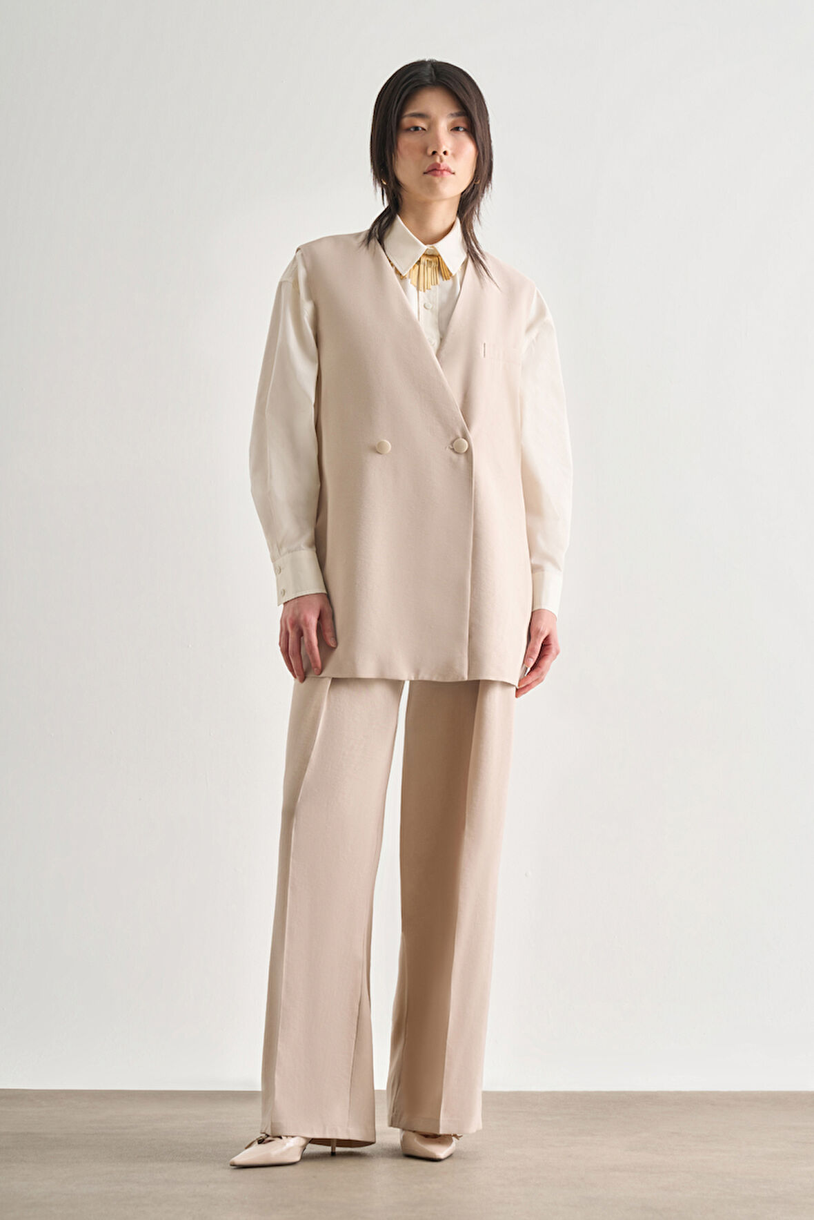 Mizalle Düğmeli Yakasız Taş Rengi Yelek